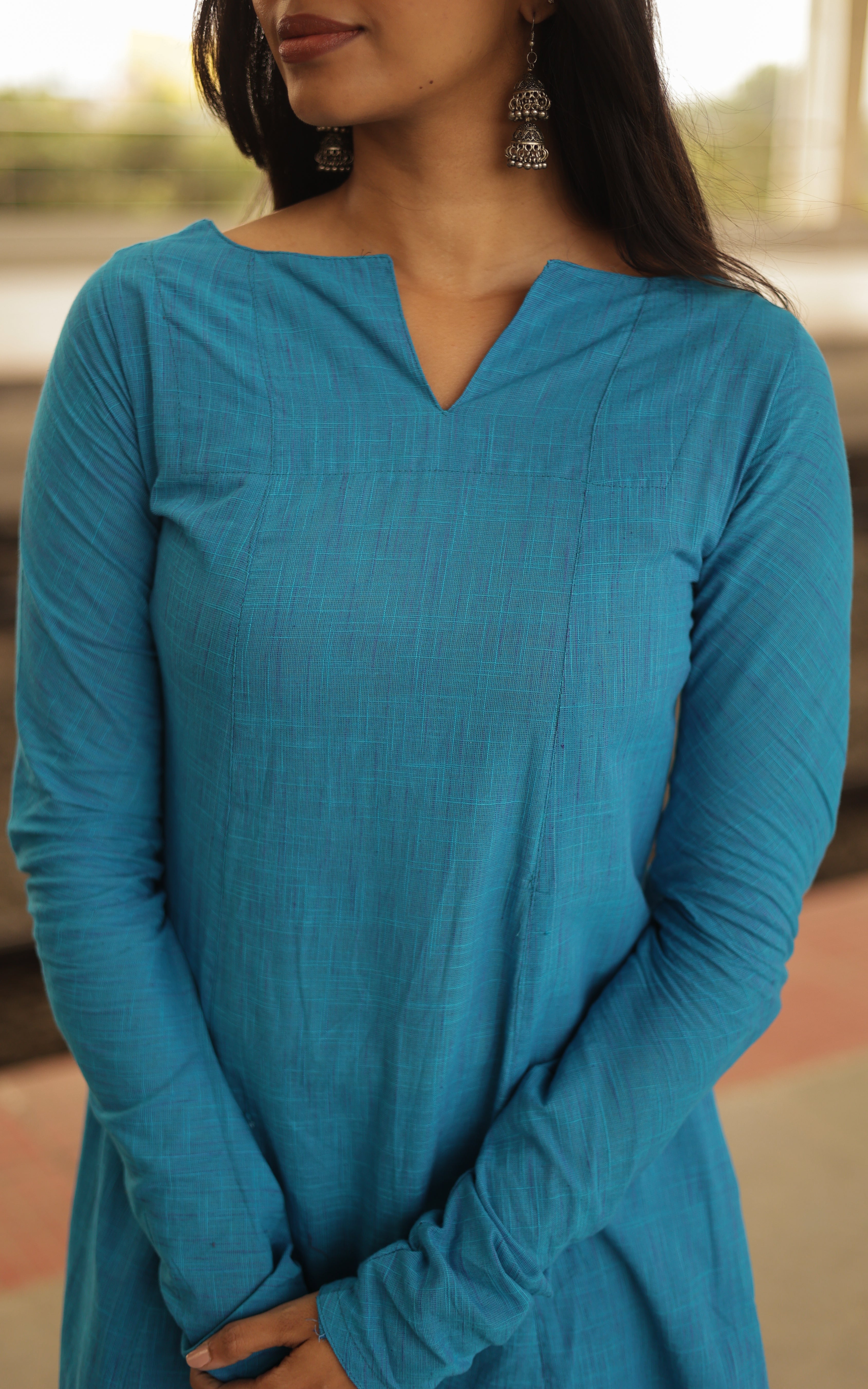 kurti pair with blue legging