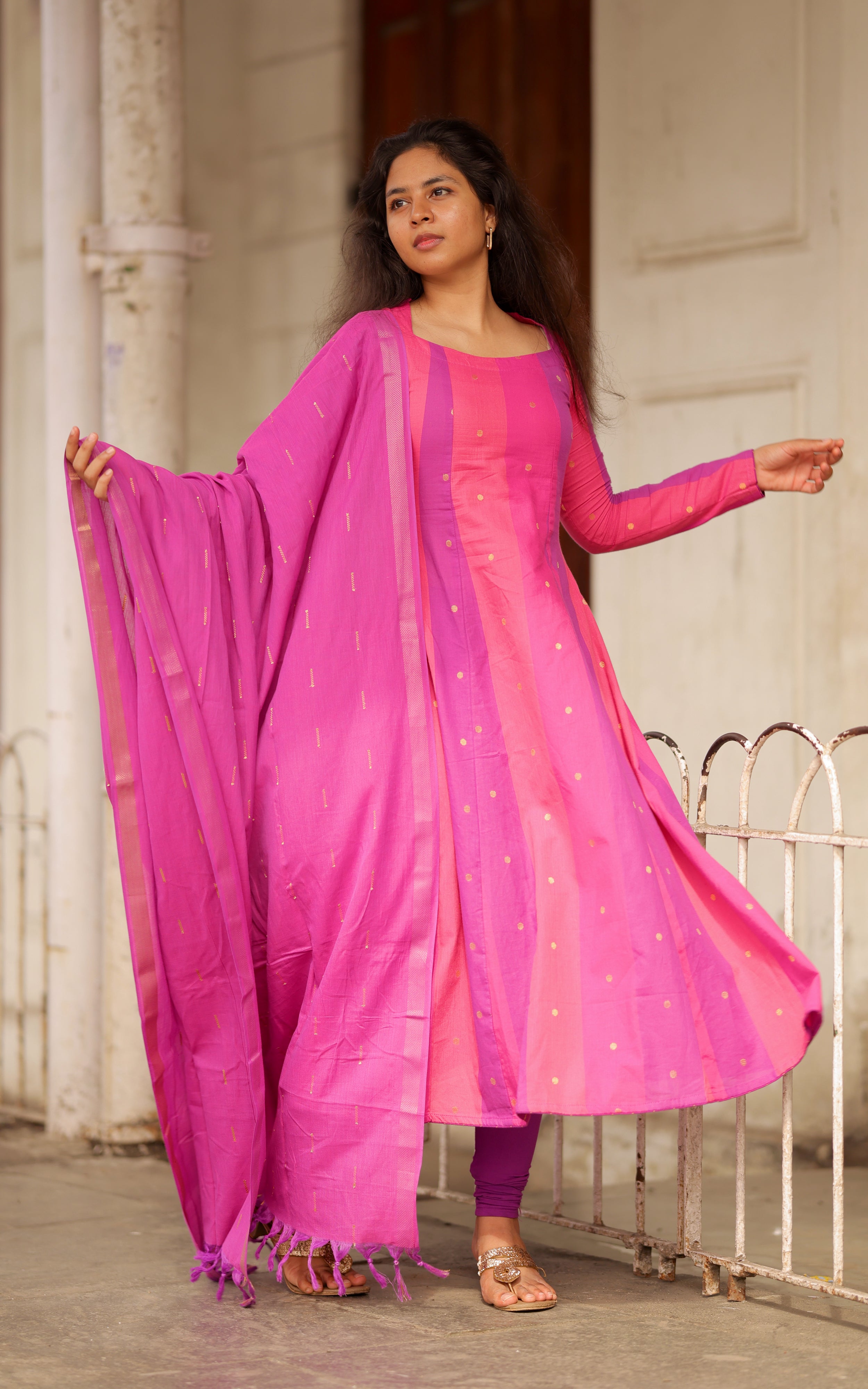 Pon Thamarai (Kurti+Dupatta)