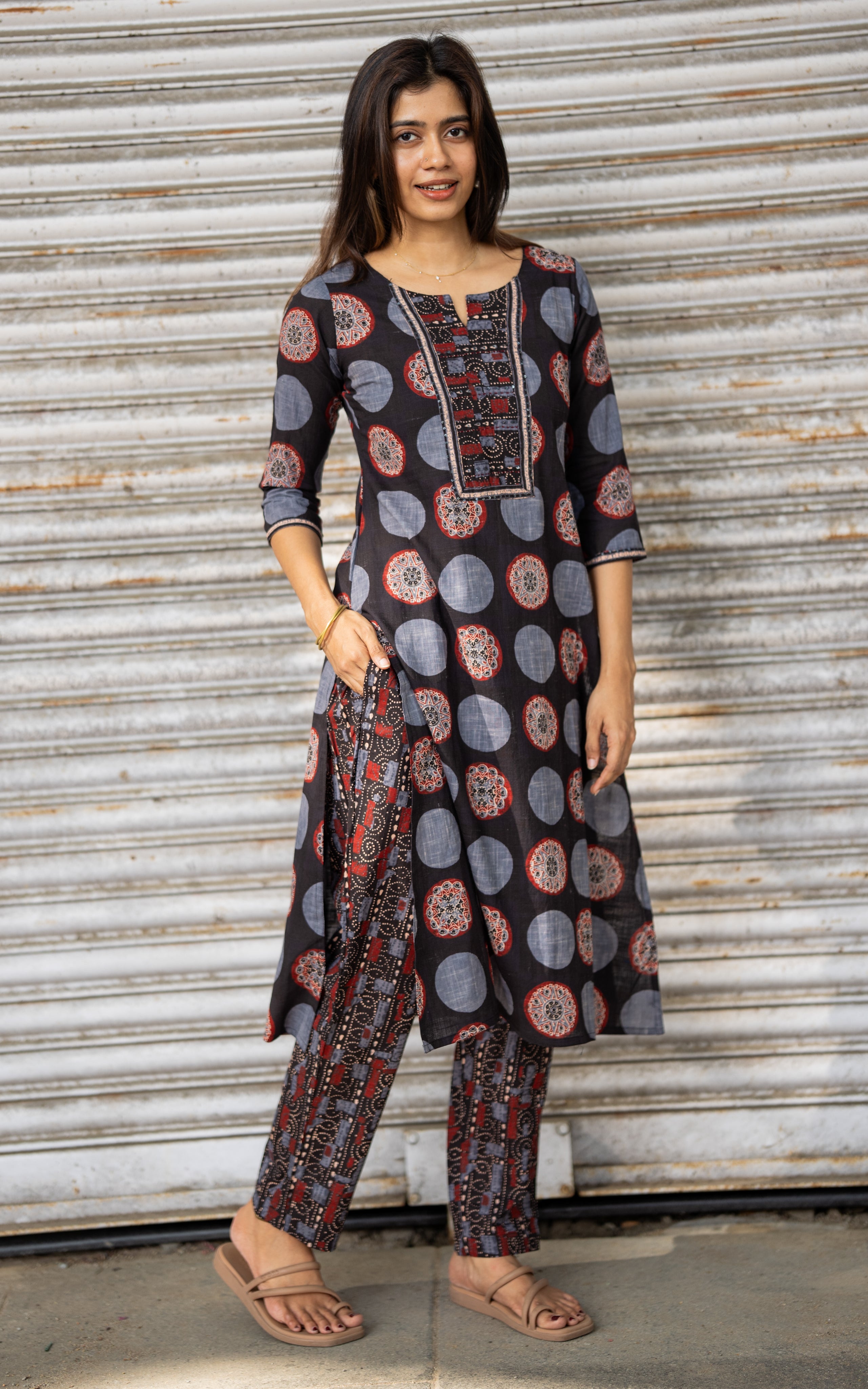 Desika C (Kurti+Pant+Dupatta)