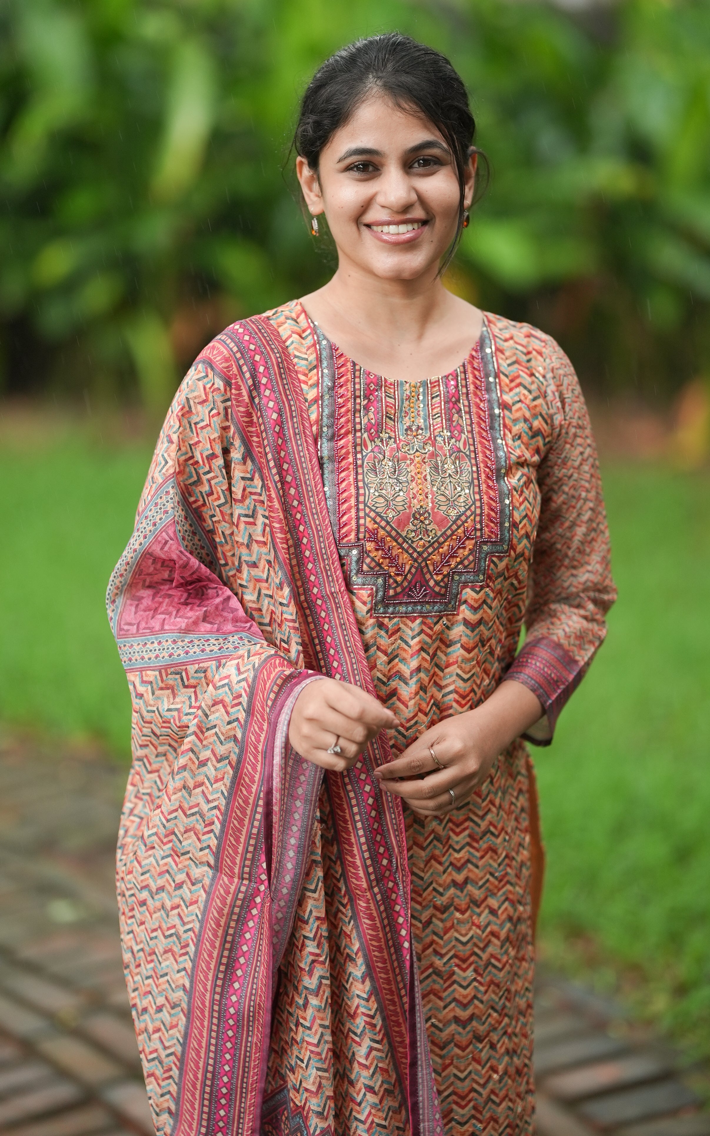 Saishree (Kurti+Pant+Dupatta) KURTI SET Instore