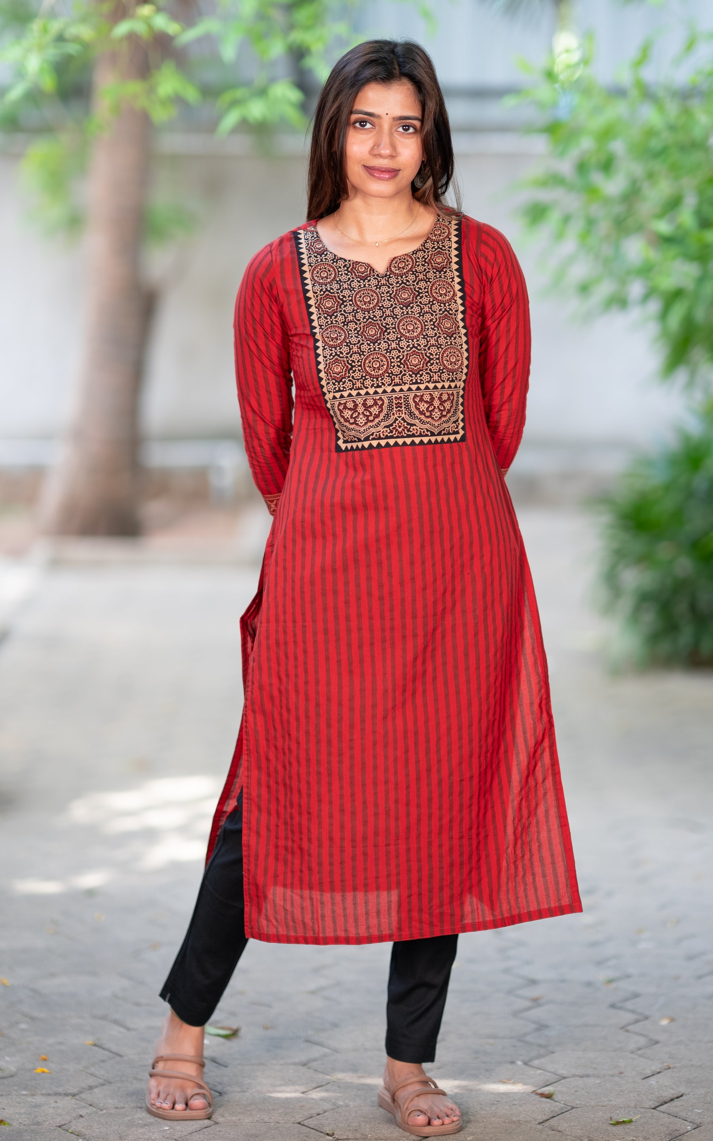 Thalir Maroon