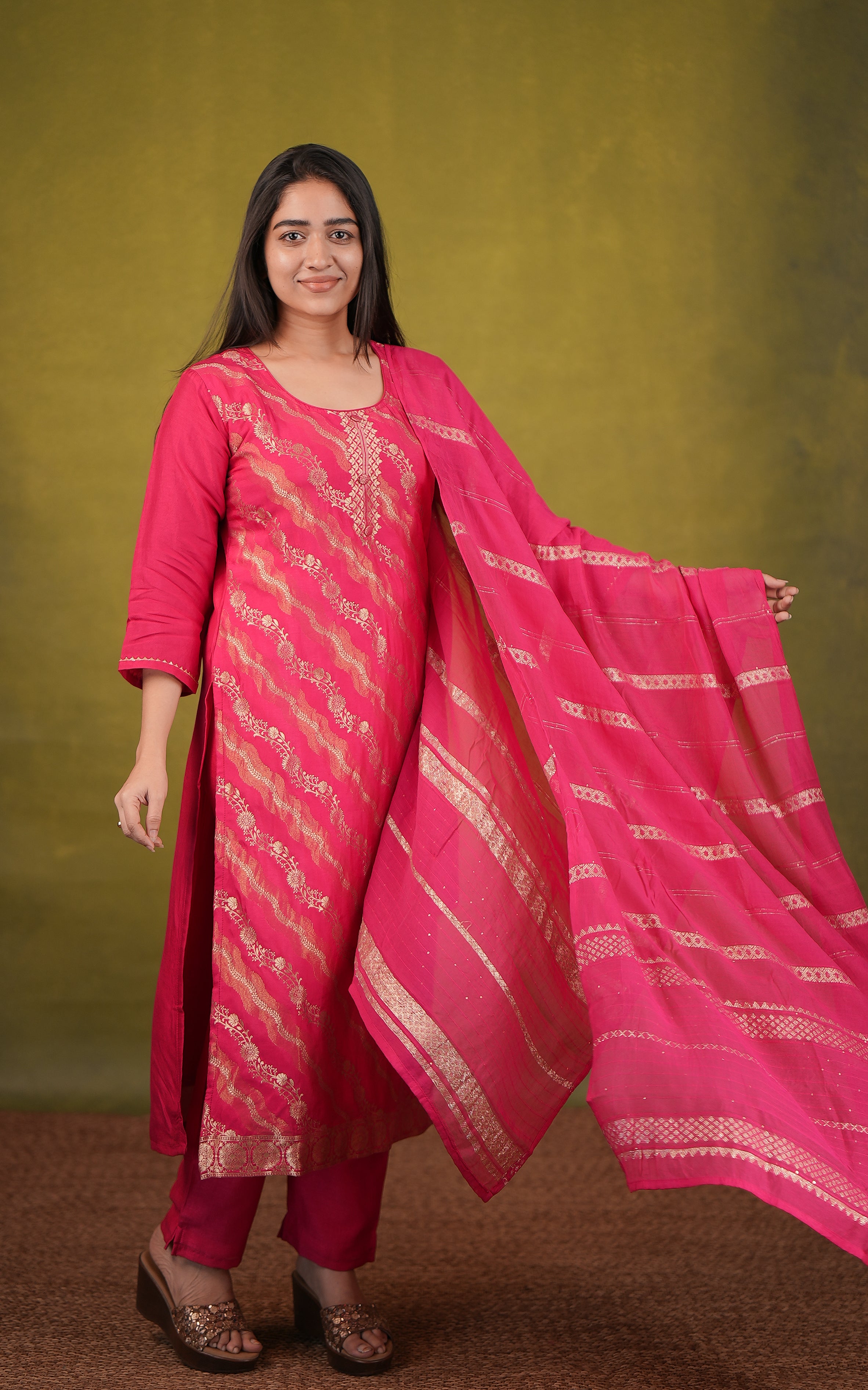 Rupana (Kurti+Pant+Dupatta)