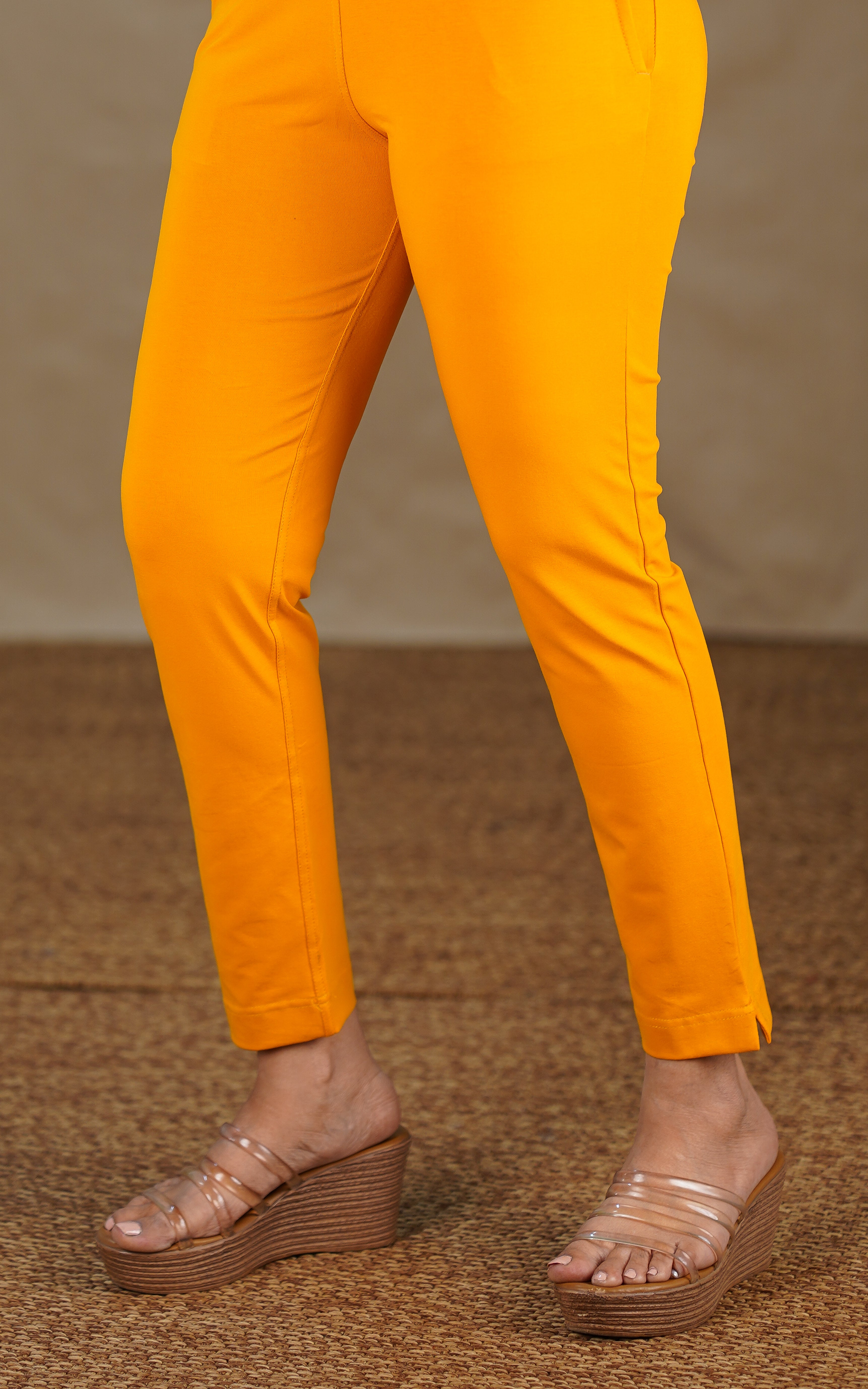 Straight Fit Stretchable Pant Mango - Main Image