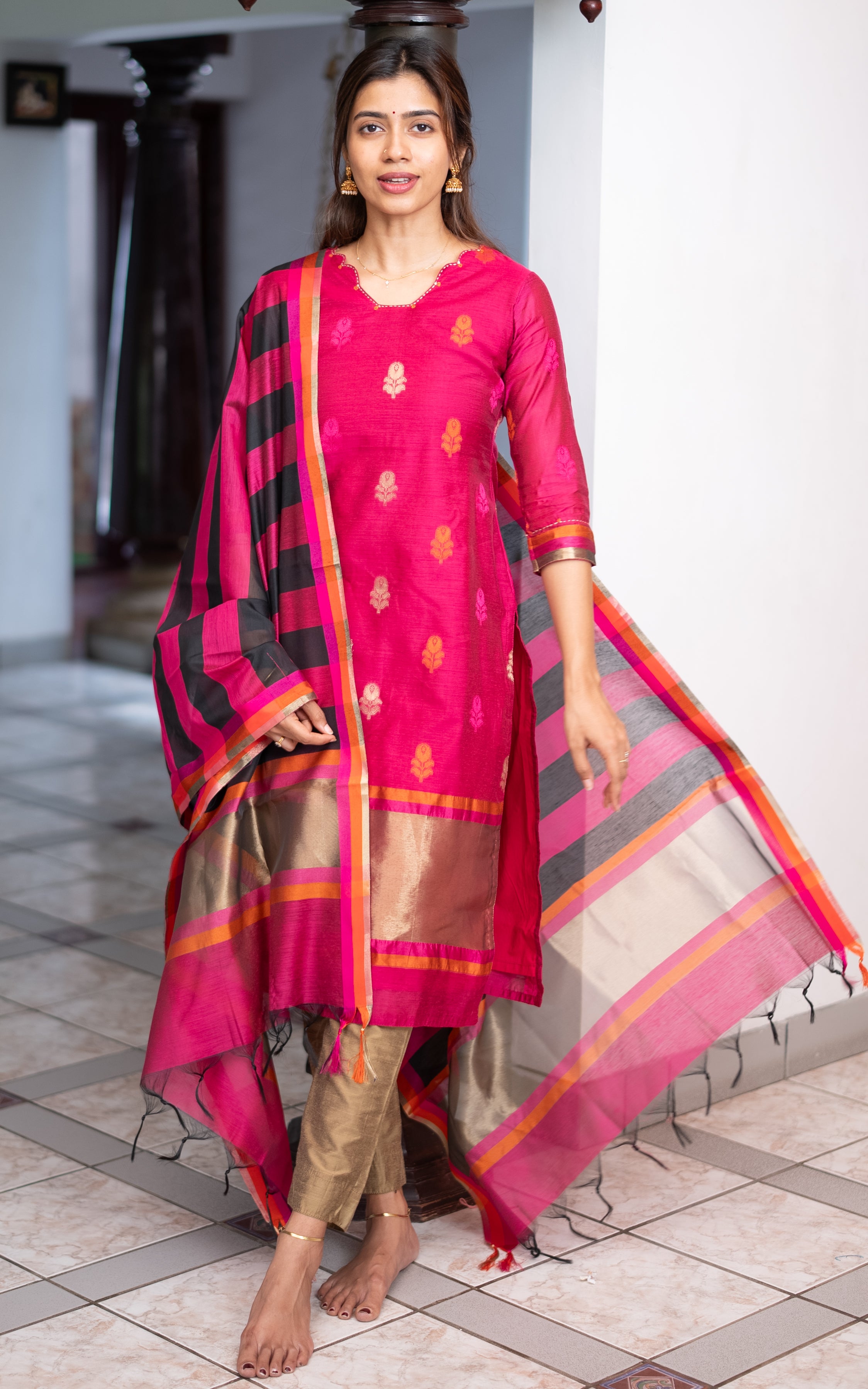 Nalavenba Pink (Kurti+Dupatta)