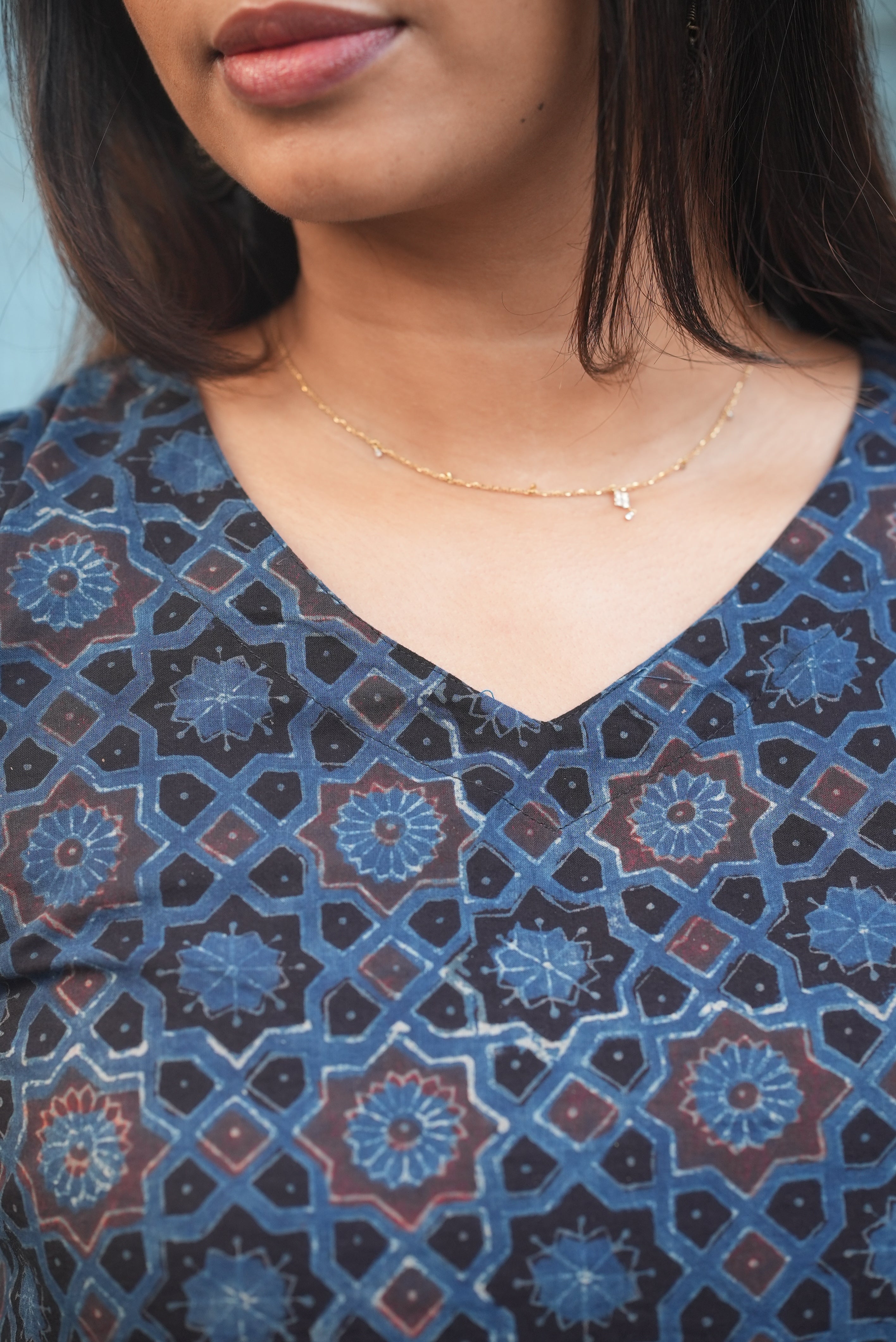 Flattering fit suitable for all body types.
Ideal for casual outings, brunch, or workwear.
Combines handcrafted artistry with contemporary fashion