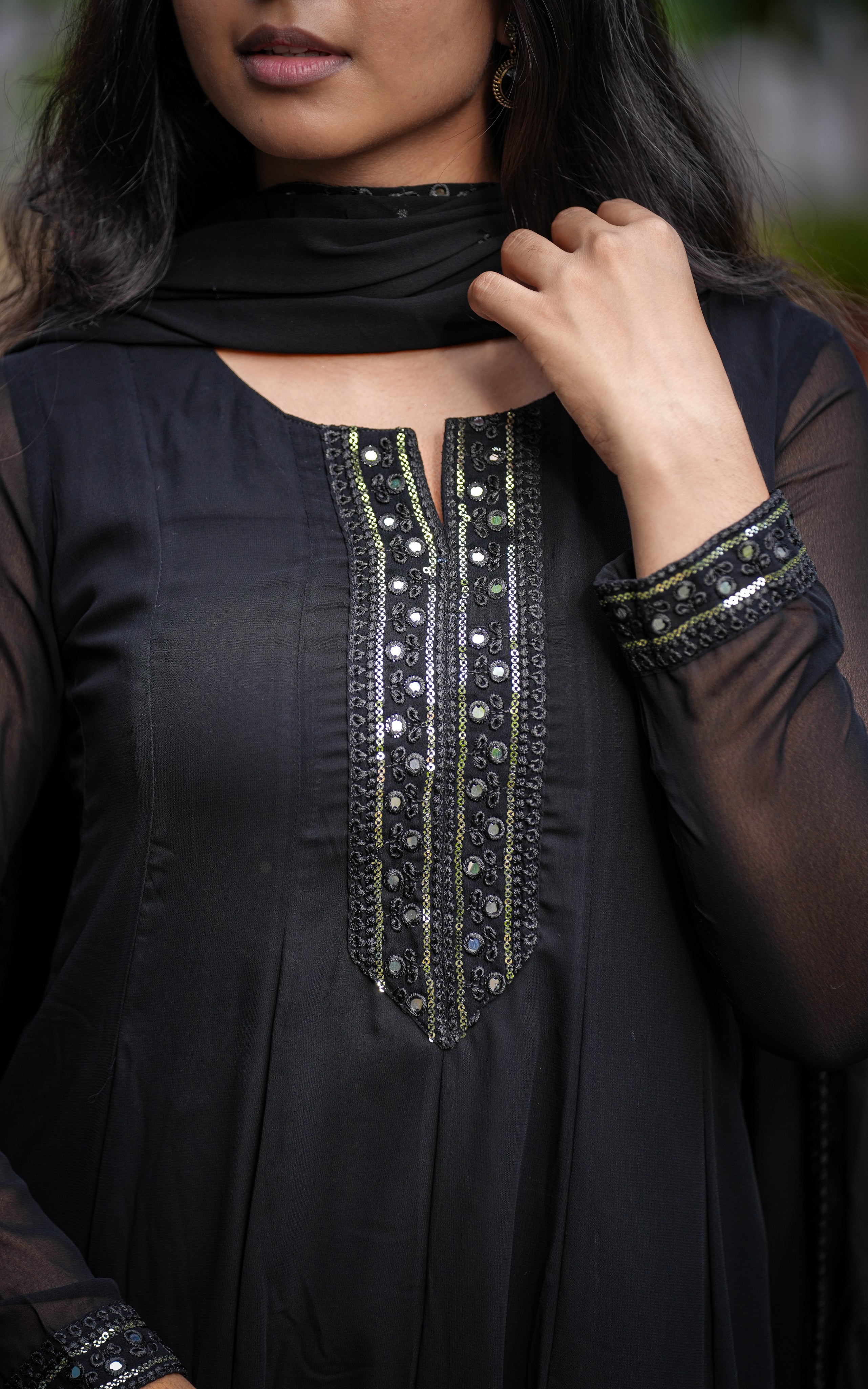 Matheesha Black (Kurti+Dupatta)