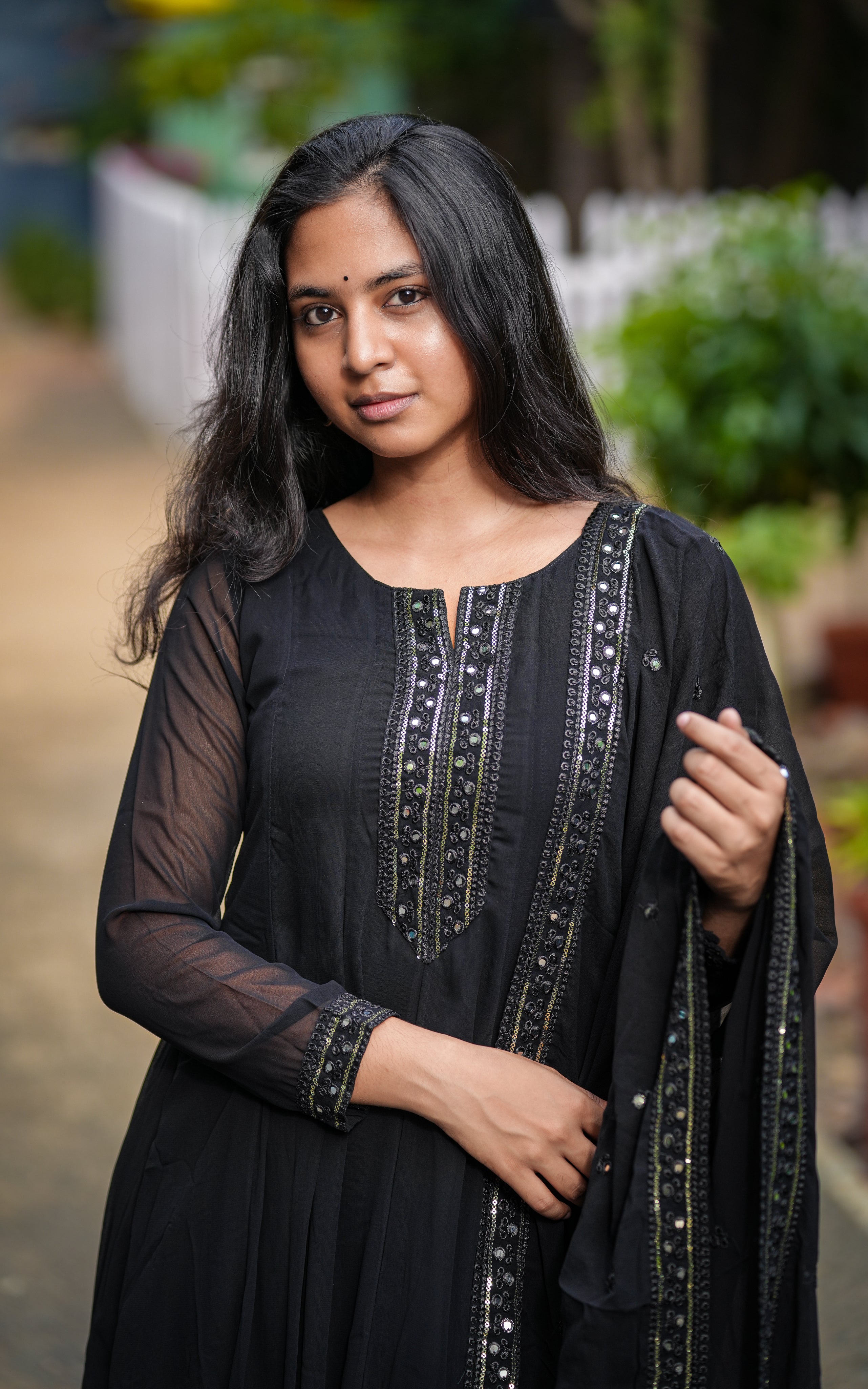 Matheesha Black (Kurti+Dupatta)