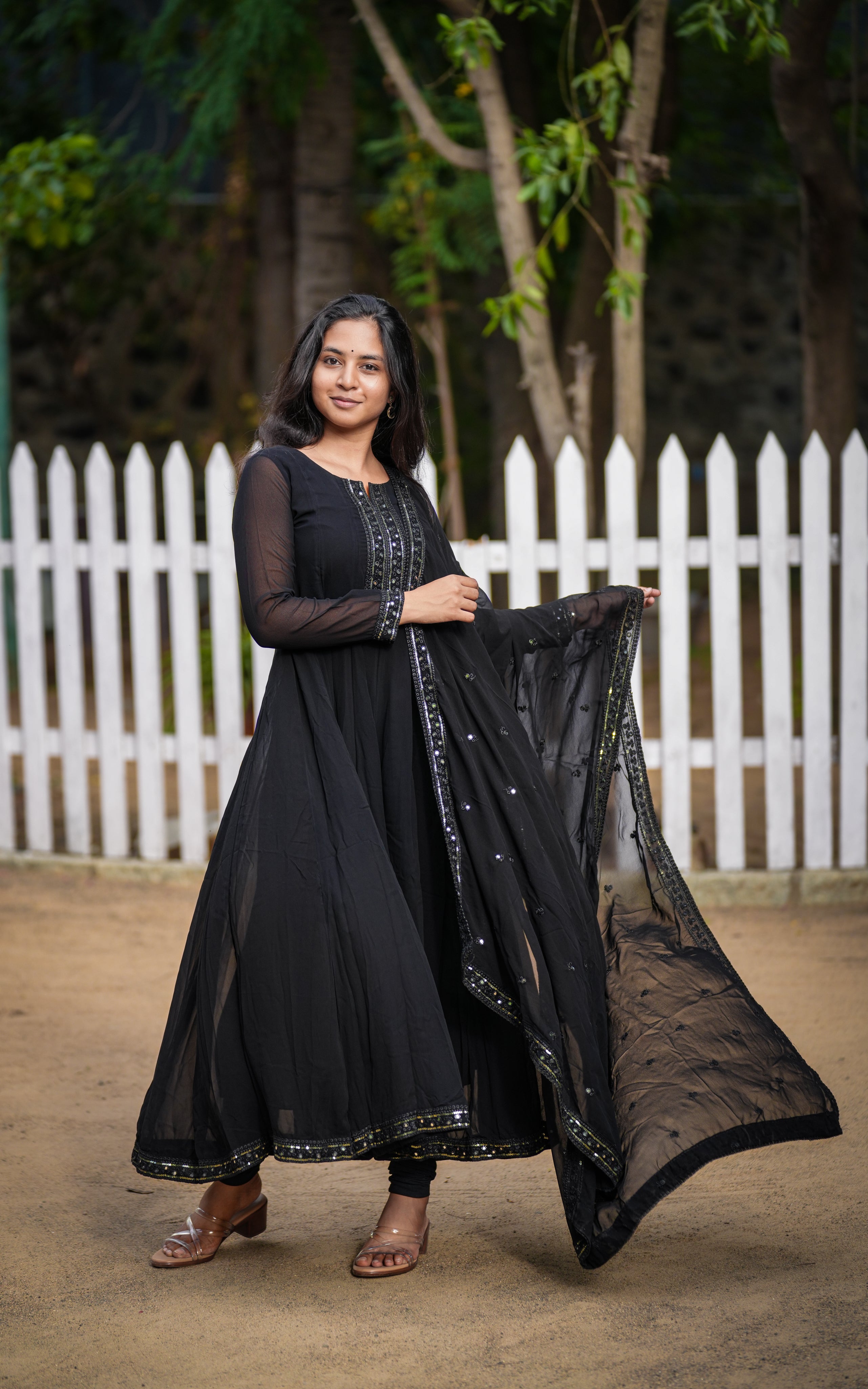 Matheesha Black (Kurti+Dupatta)