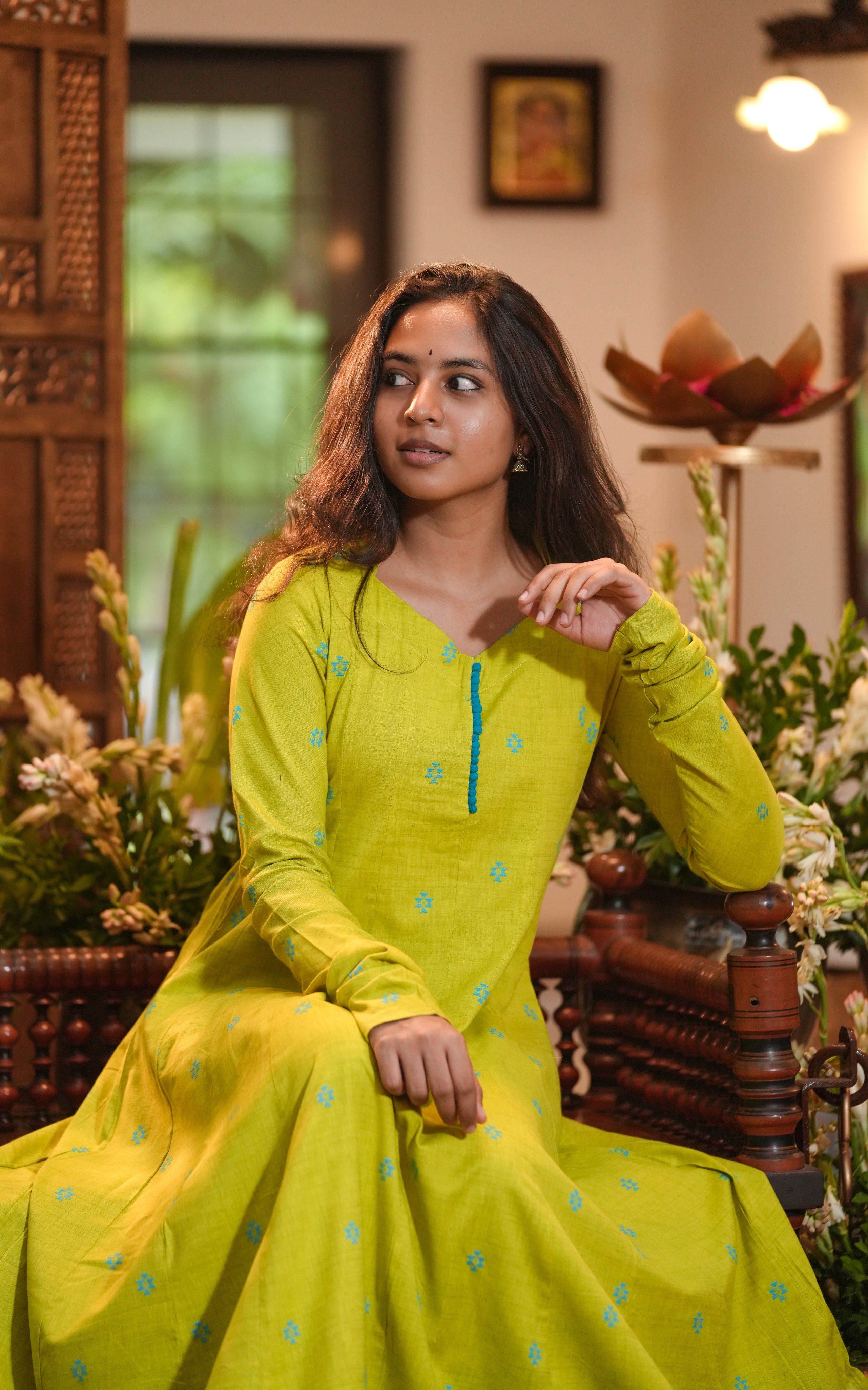 Ezhilnagai