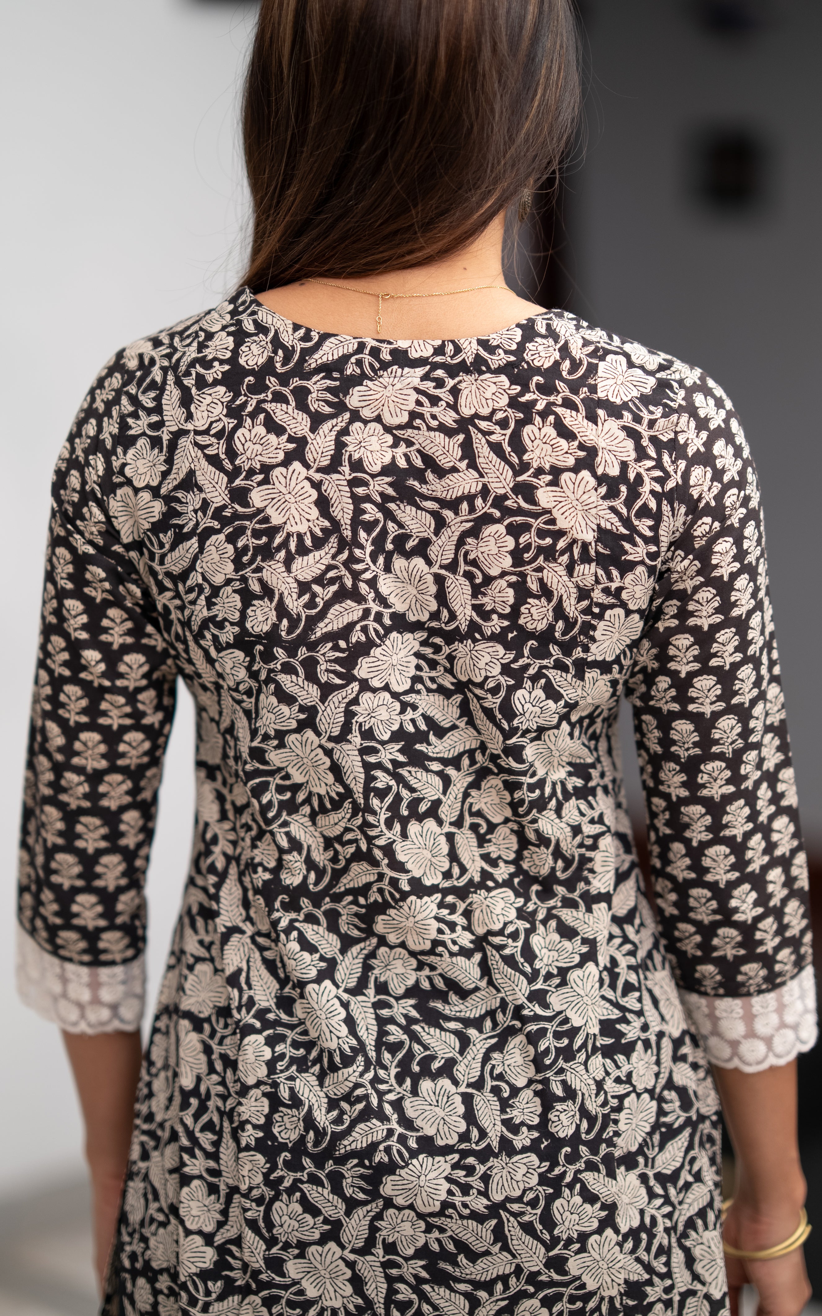 Black Cotton Elegant Straight Cut Kurti for Women