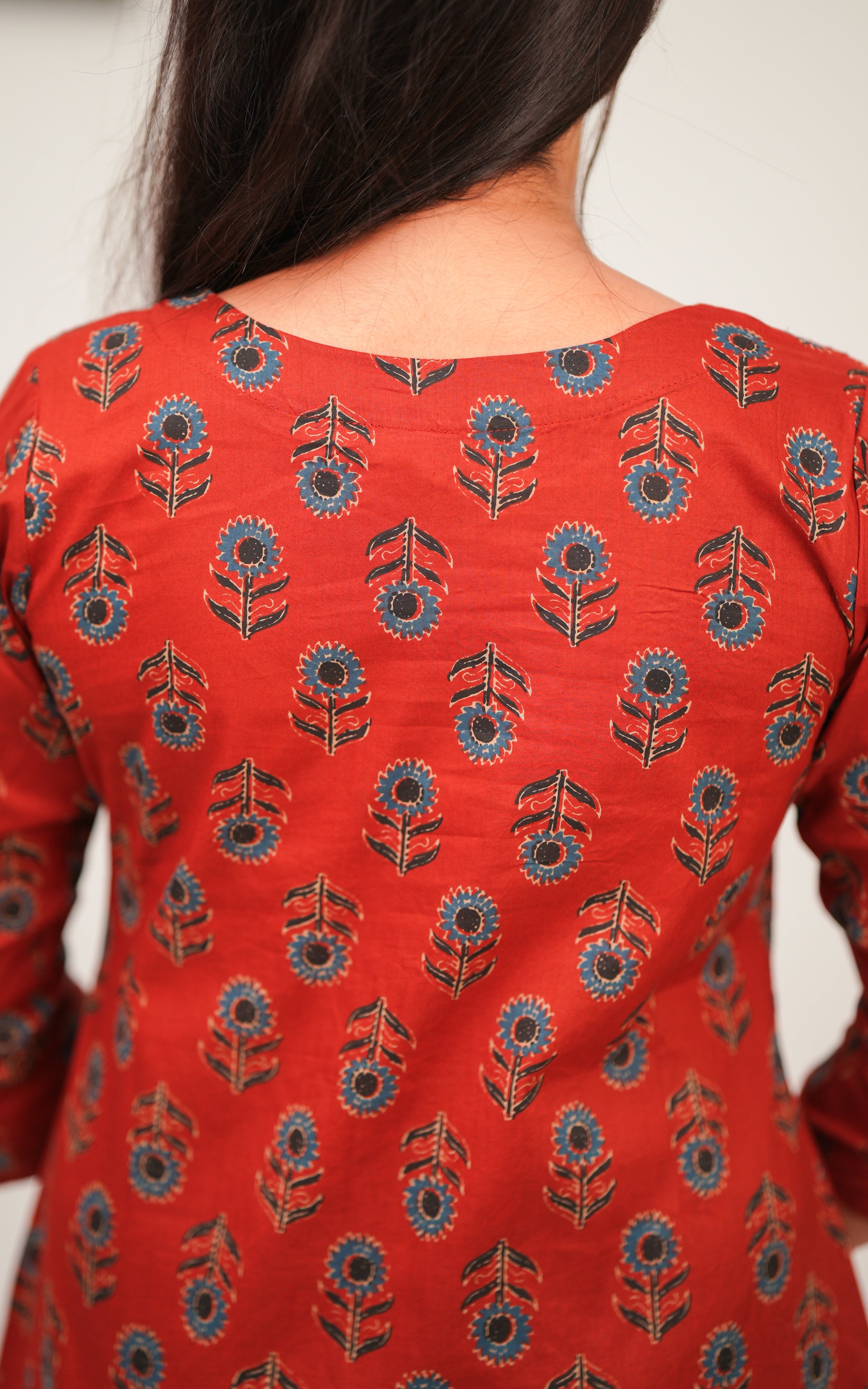 Herlina Maroon KURTIS instore