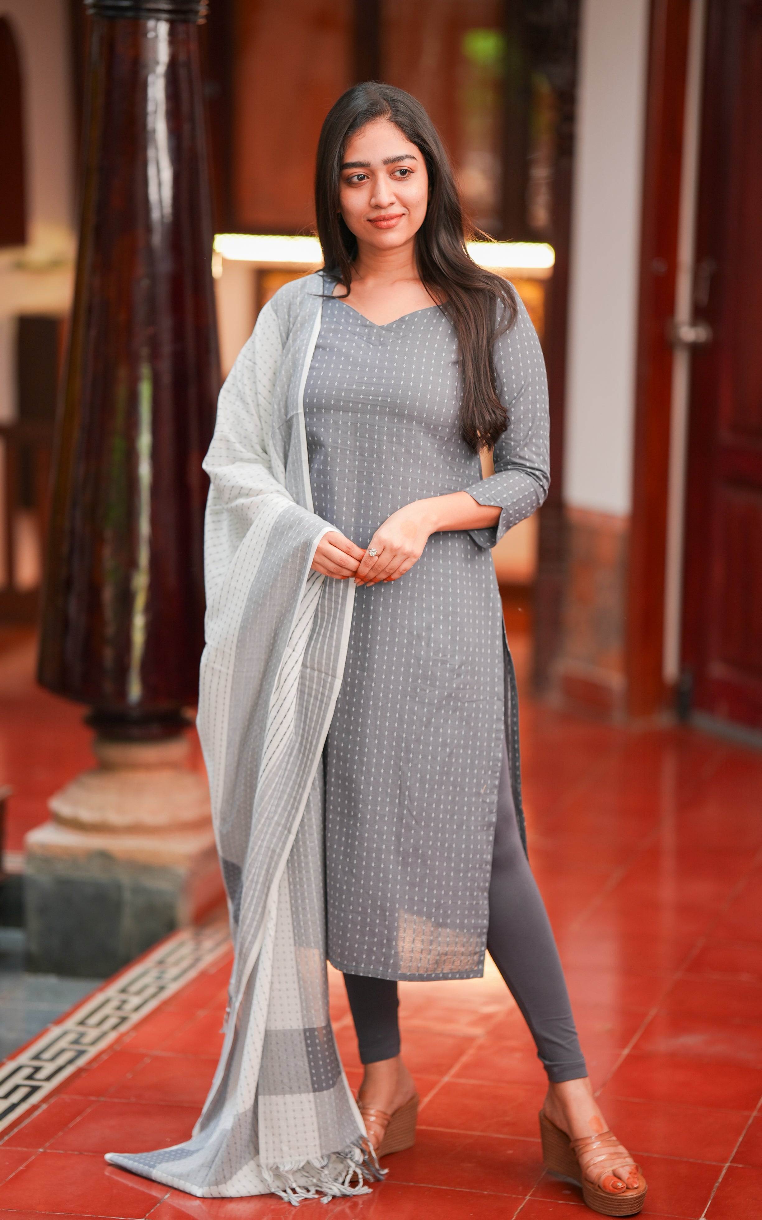 Diya Ash (Kurti+Dupatta) KURTIS instore