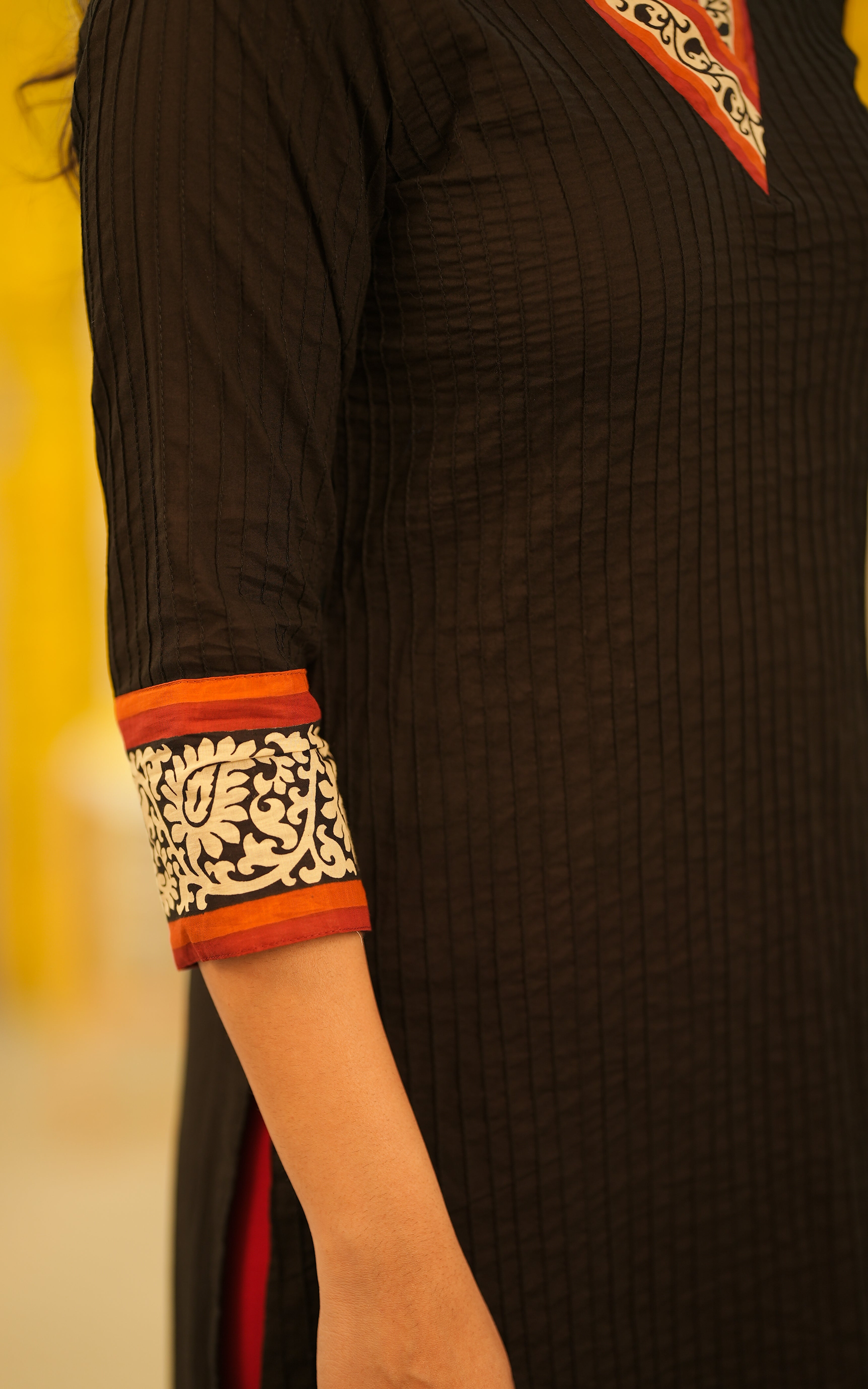 Instore - Black Cotton Straight Cut Kurti with Side Slit & No Lining