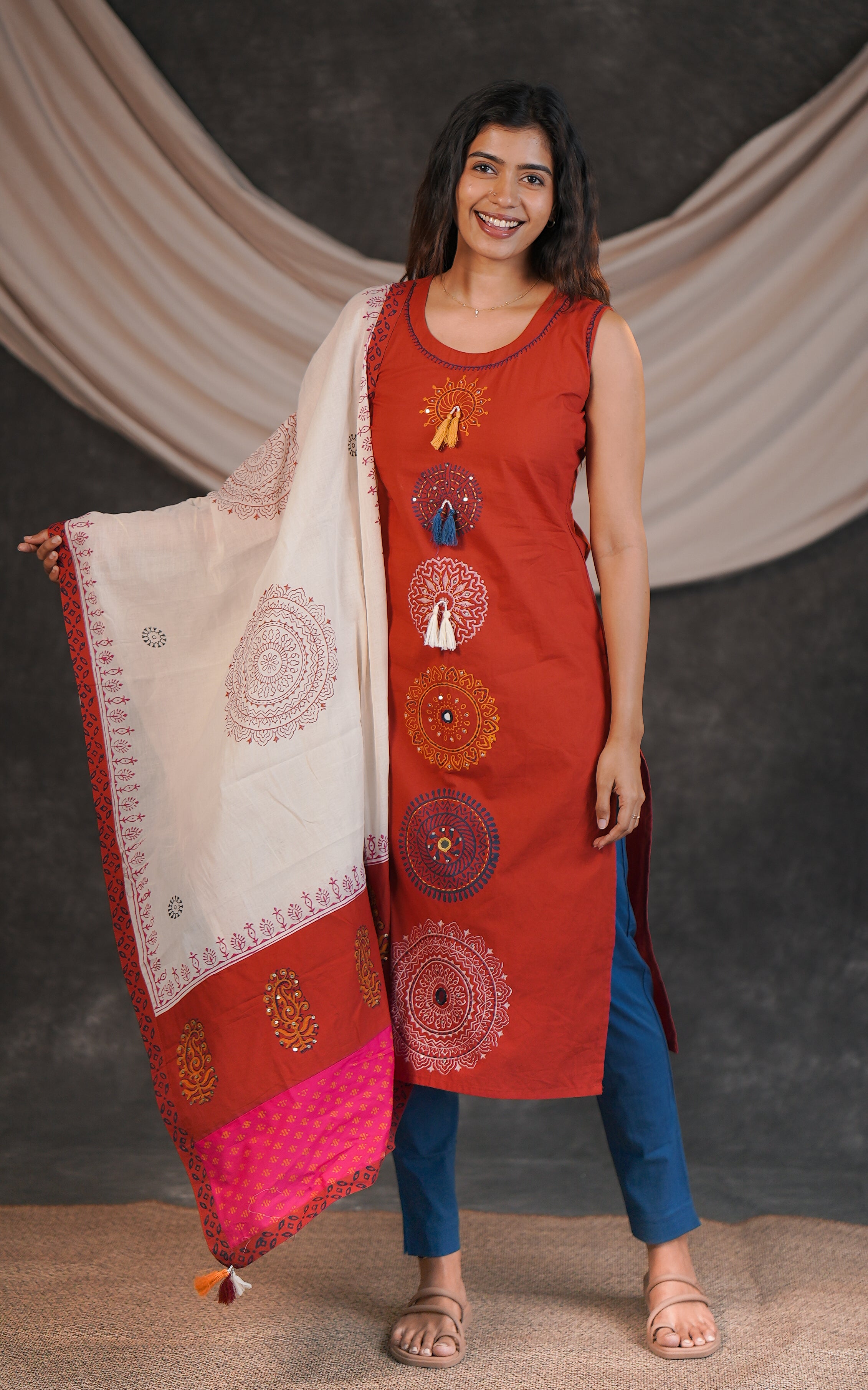 Aurumaya B Handblock (Kurti+Dupatta)