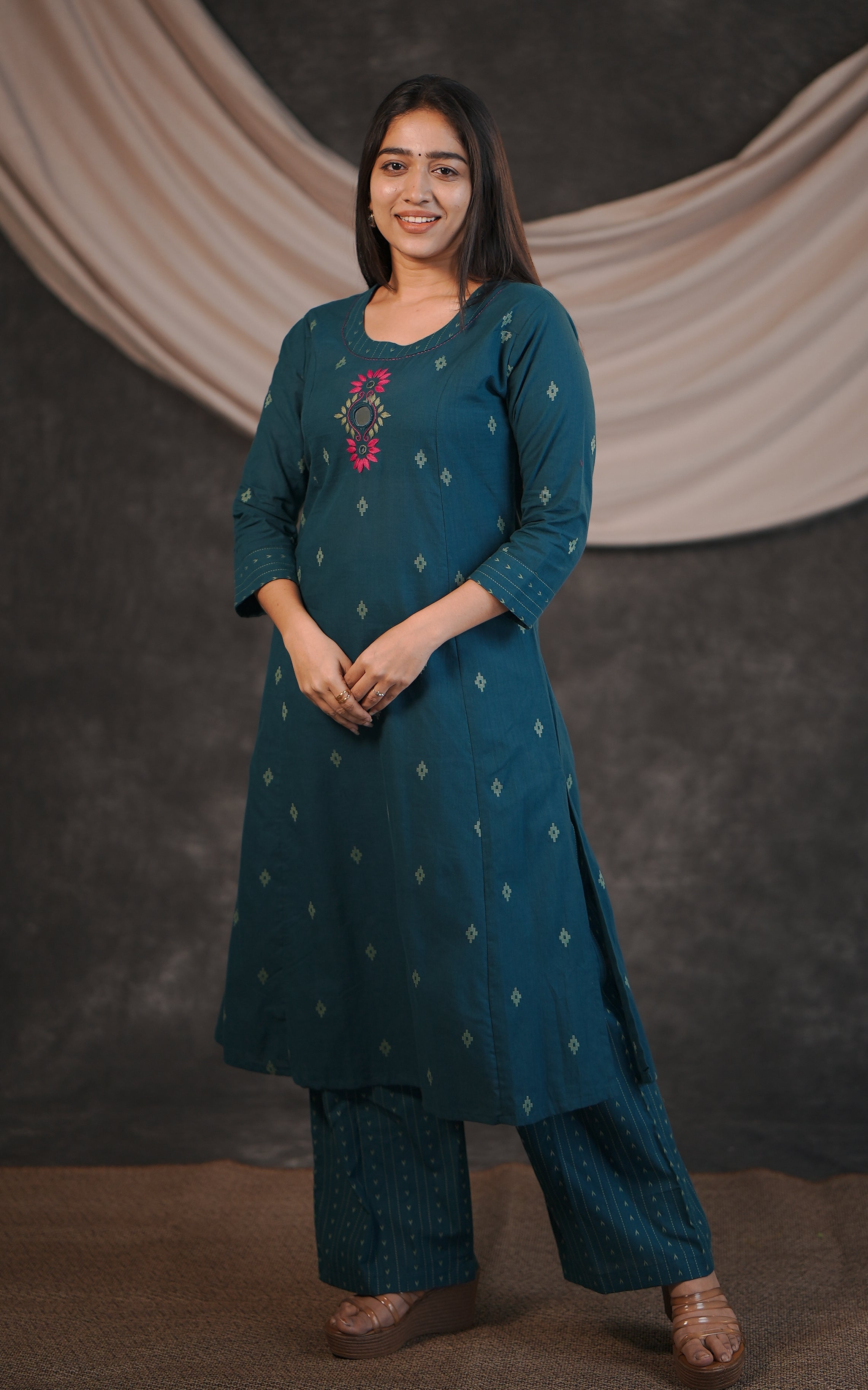 Roshika (Kurti+Pant)