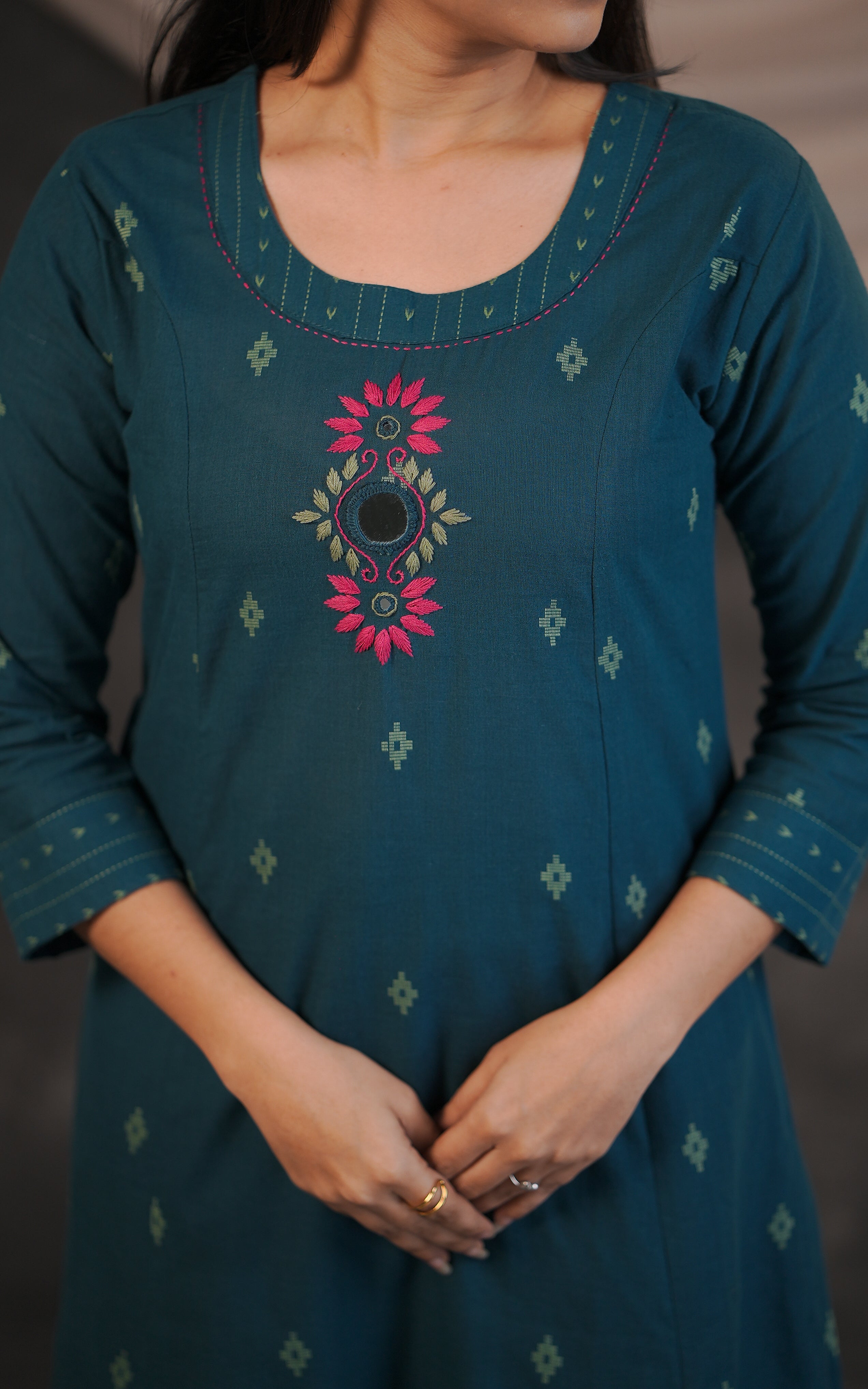 Roshika (Kurti+Pant)