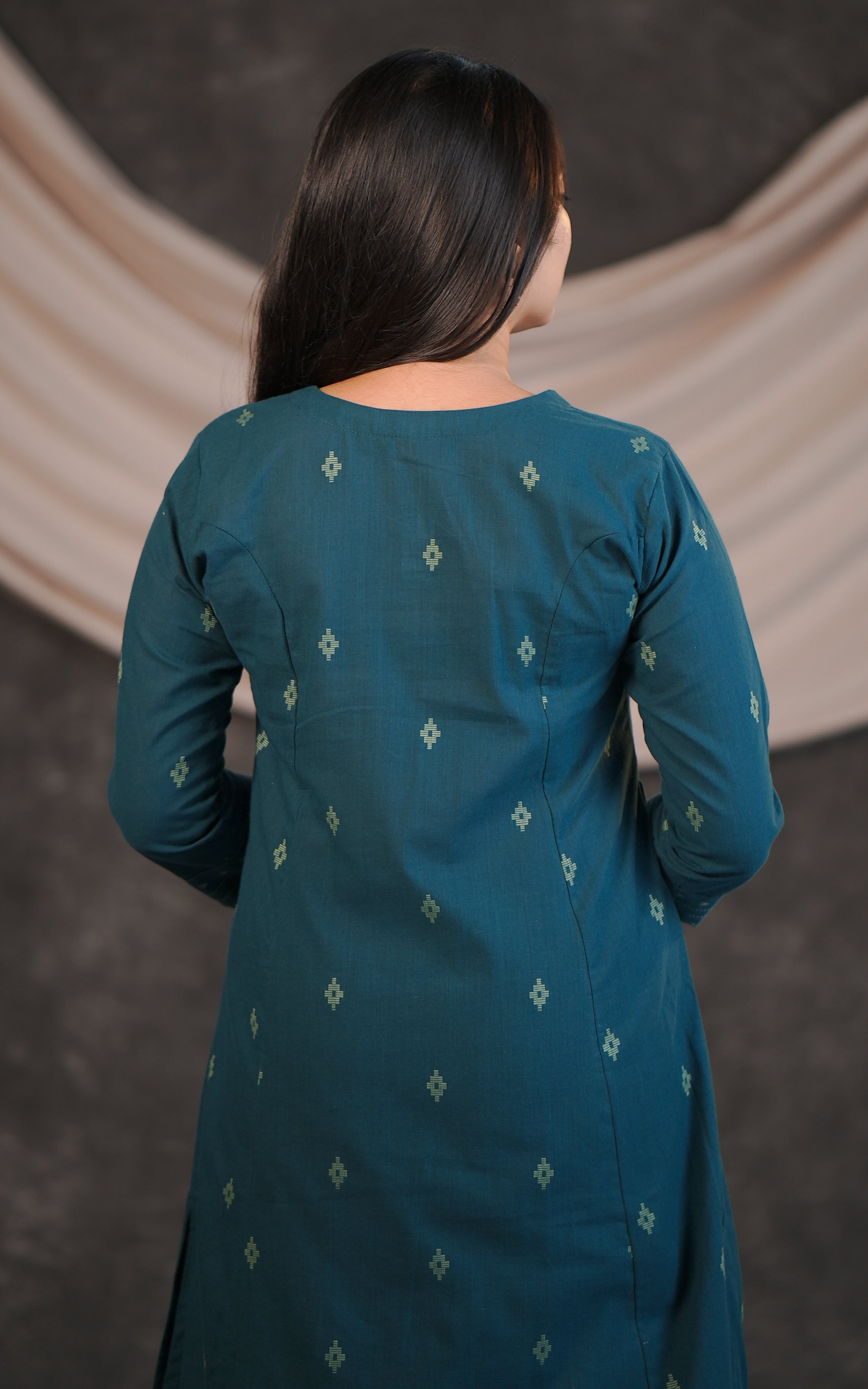 Roshika (Kurti+Pant)