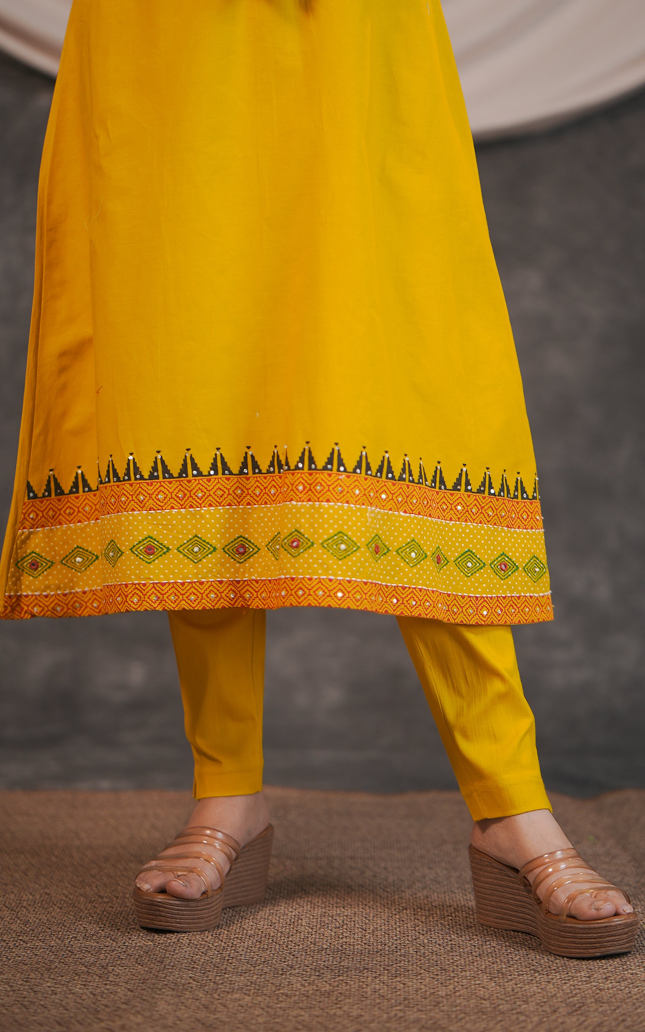 Manvitha Handblock (Kurti+Dupatta)