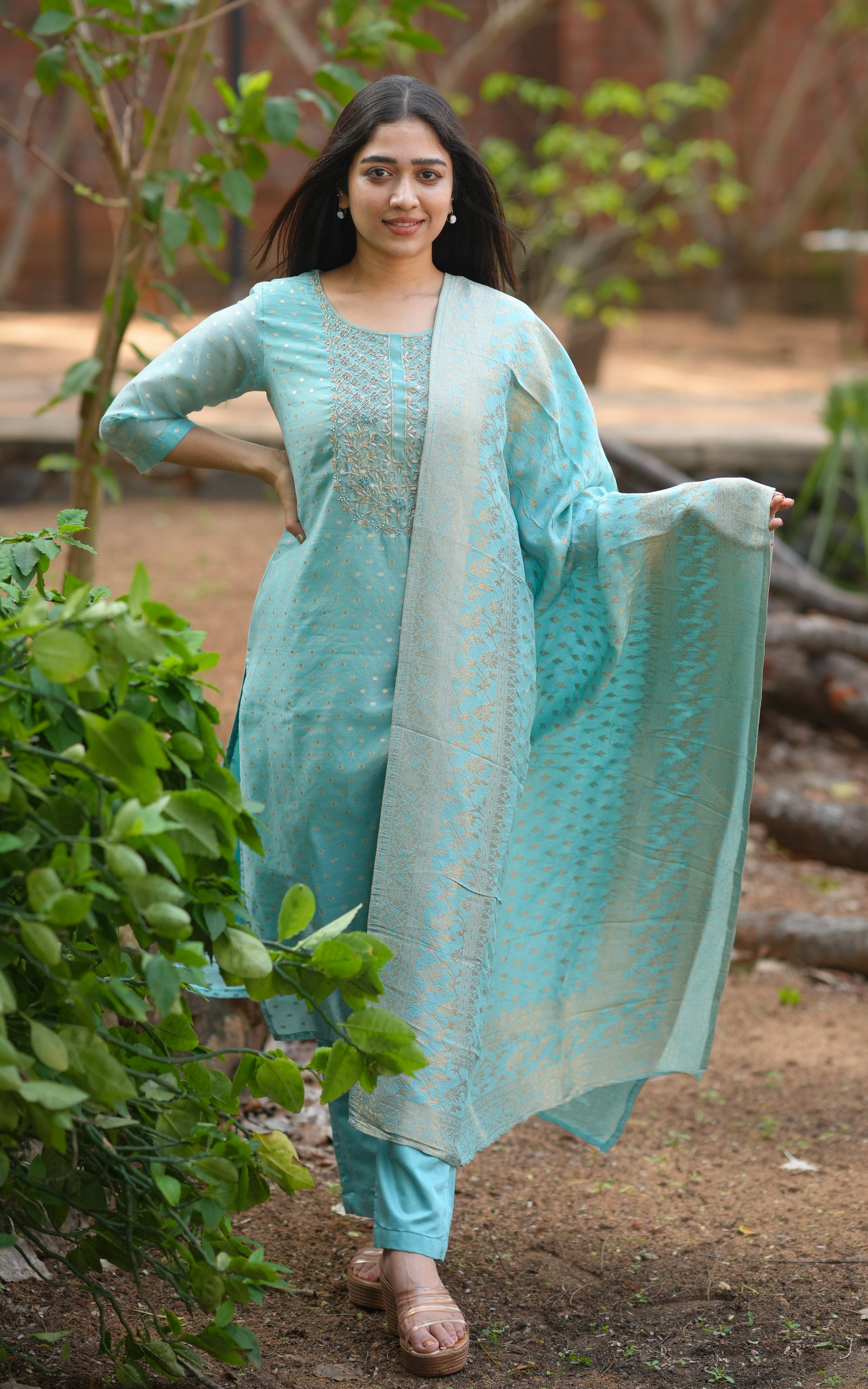 Amisdha Aqua (Kurti+Pant+Dupatta)