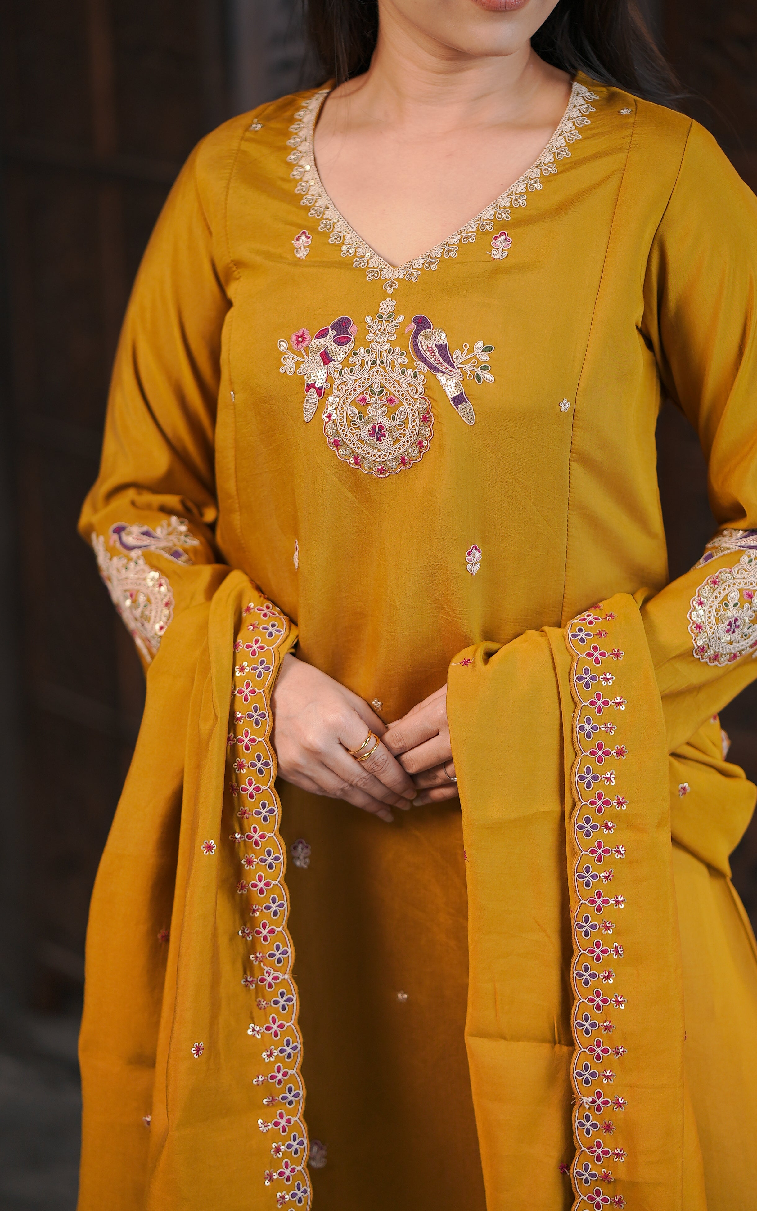 Ezhilisai B (Kurti+Dupatta)
