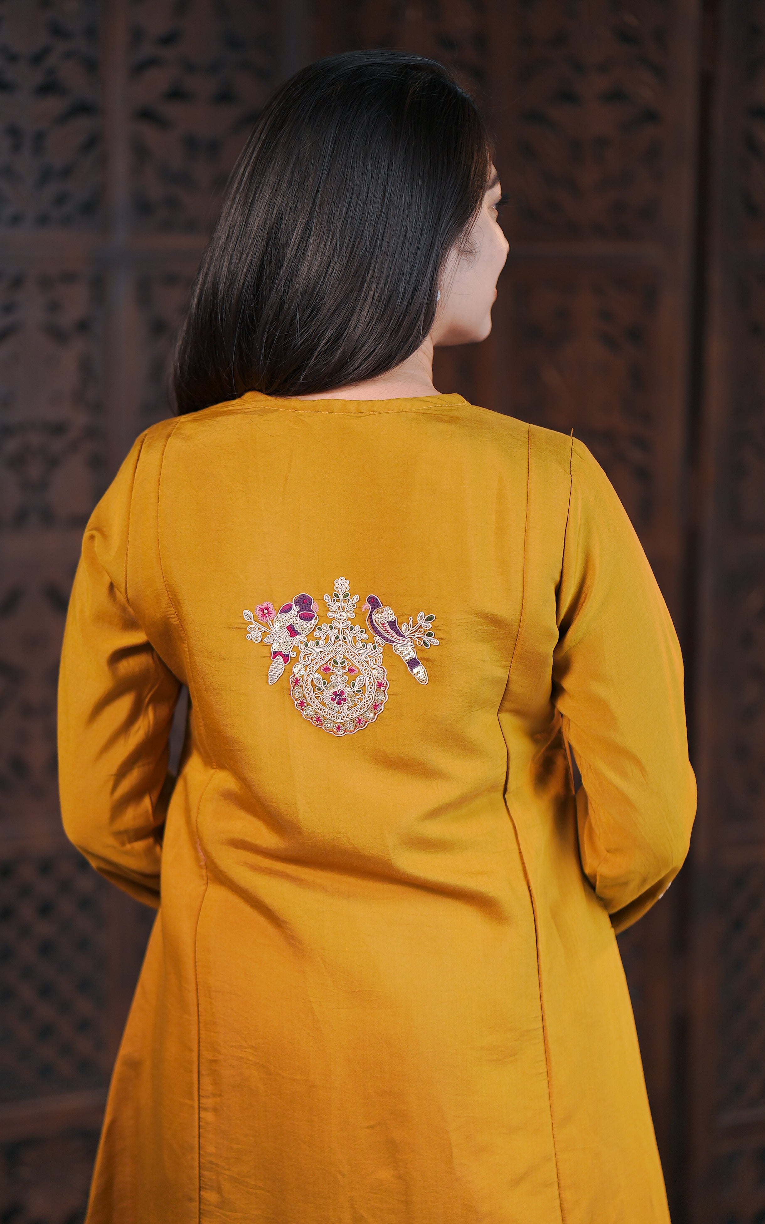 Ezhilisai B (Kurti+Dupatta)