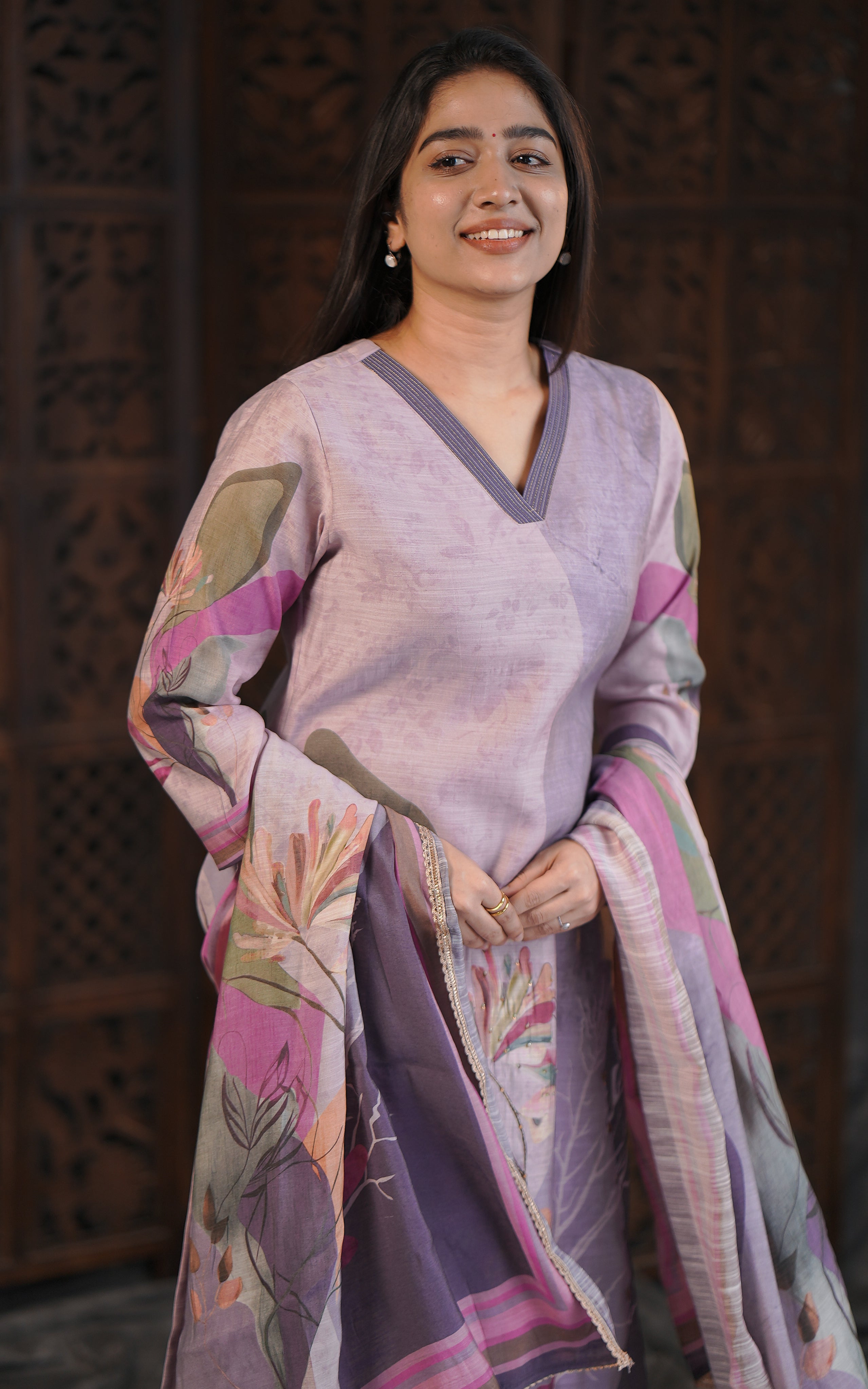 Pastel Purple V-Neck Beads Embroidery Kurti Set