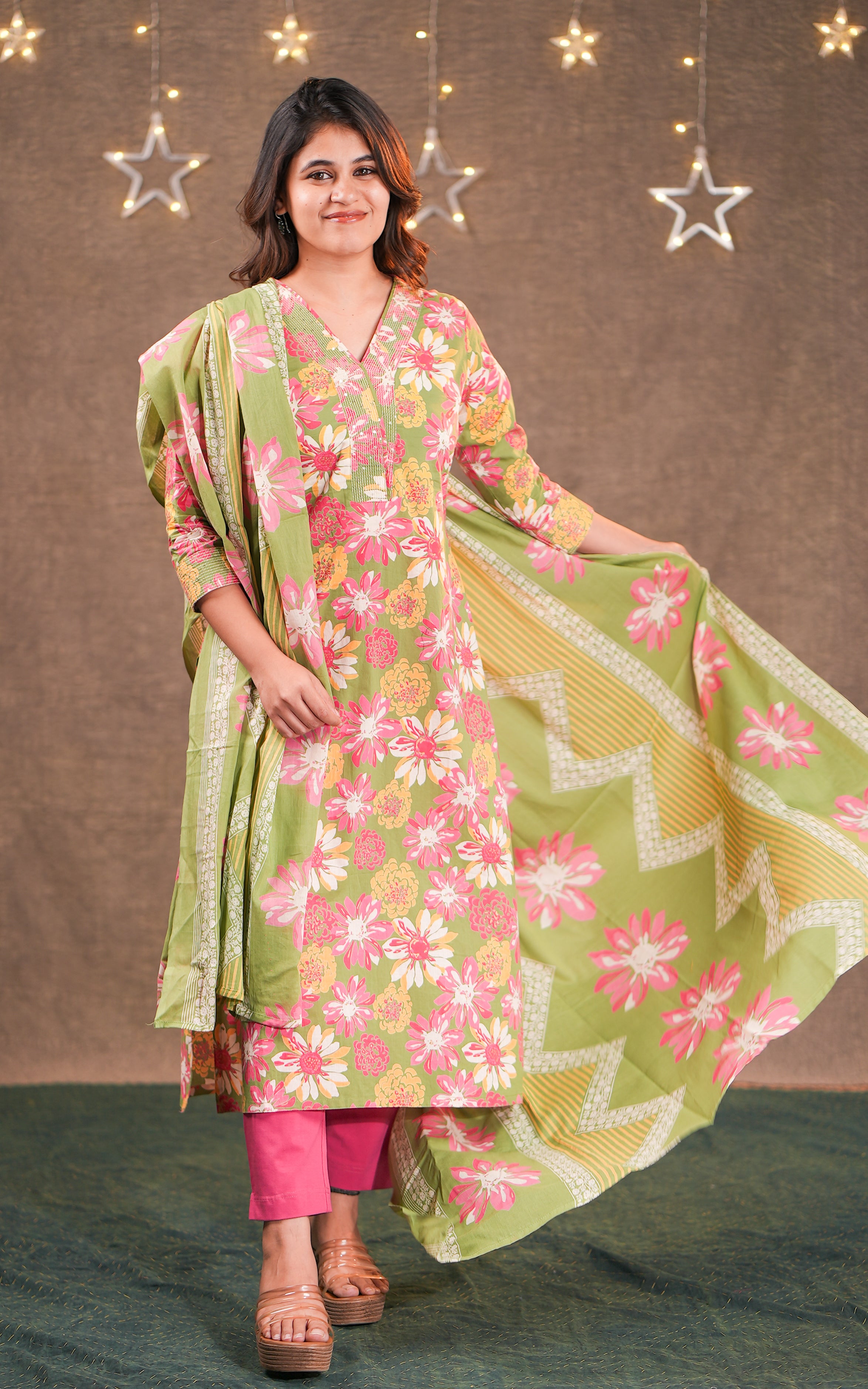 Kalaimathi A (Kurti+Dupatta)