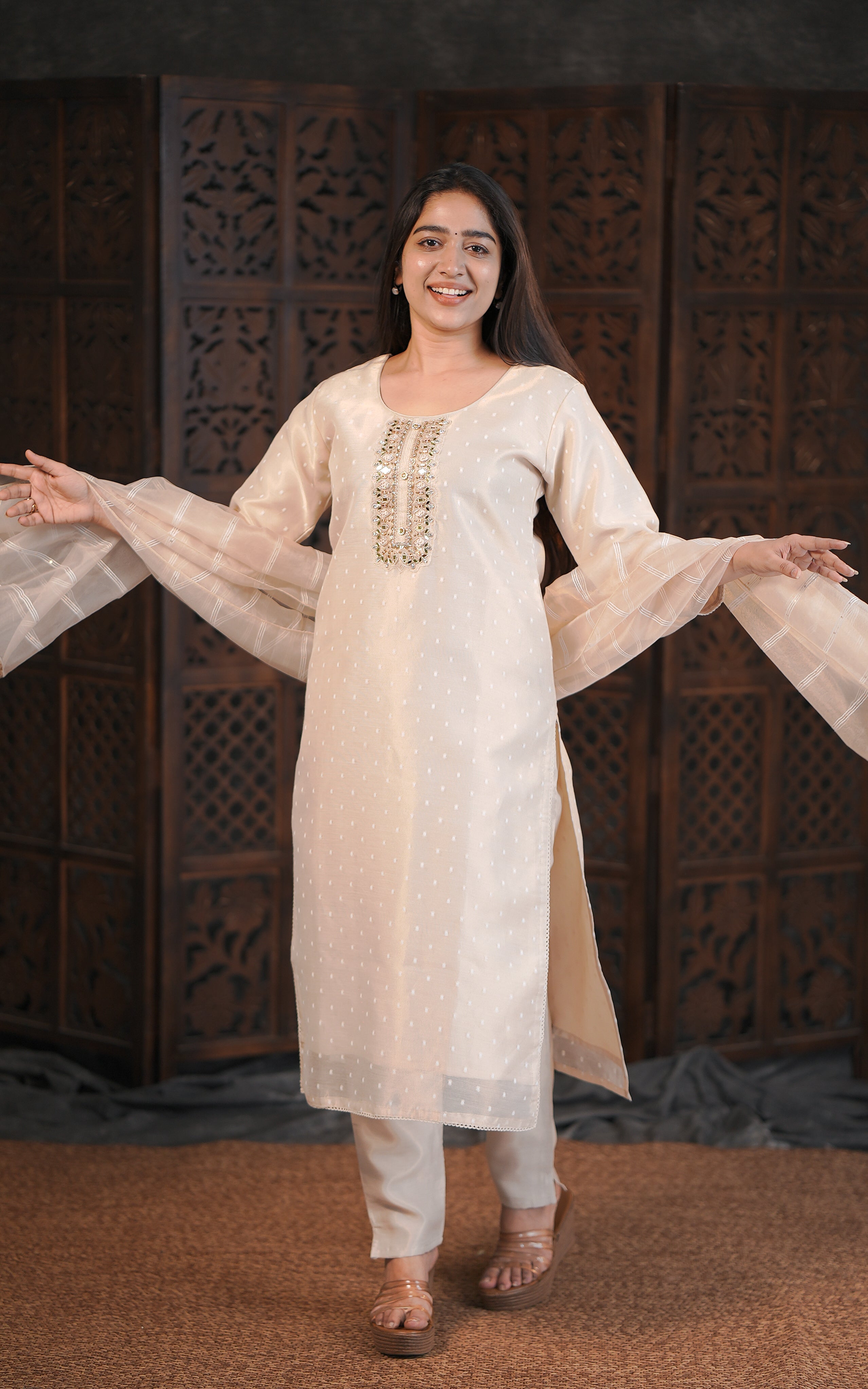 Subakshana A (Kurti+Pant+Dupatta)