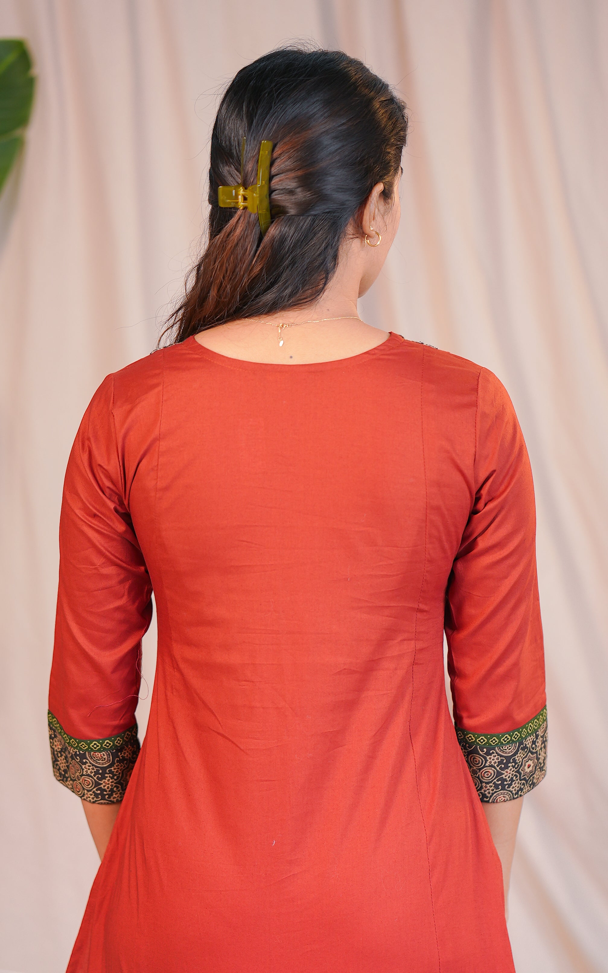 Mahisha (Kurti+Dupatta)