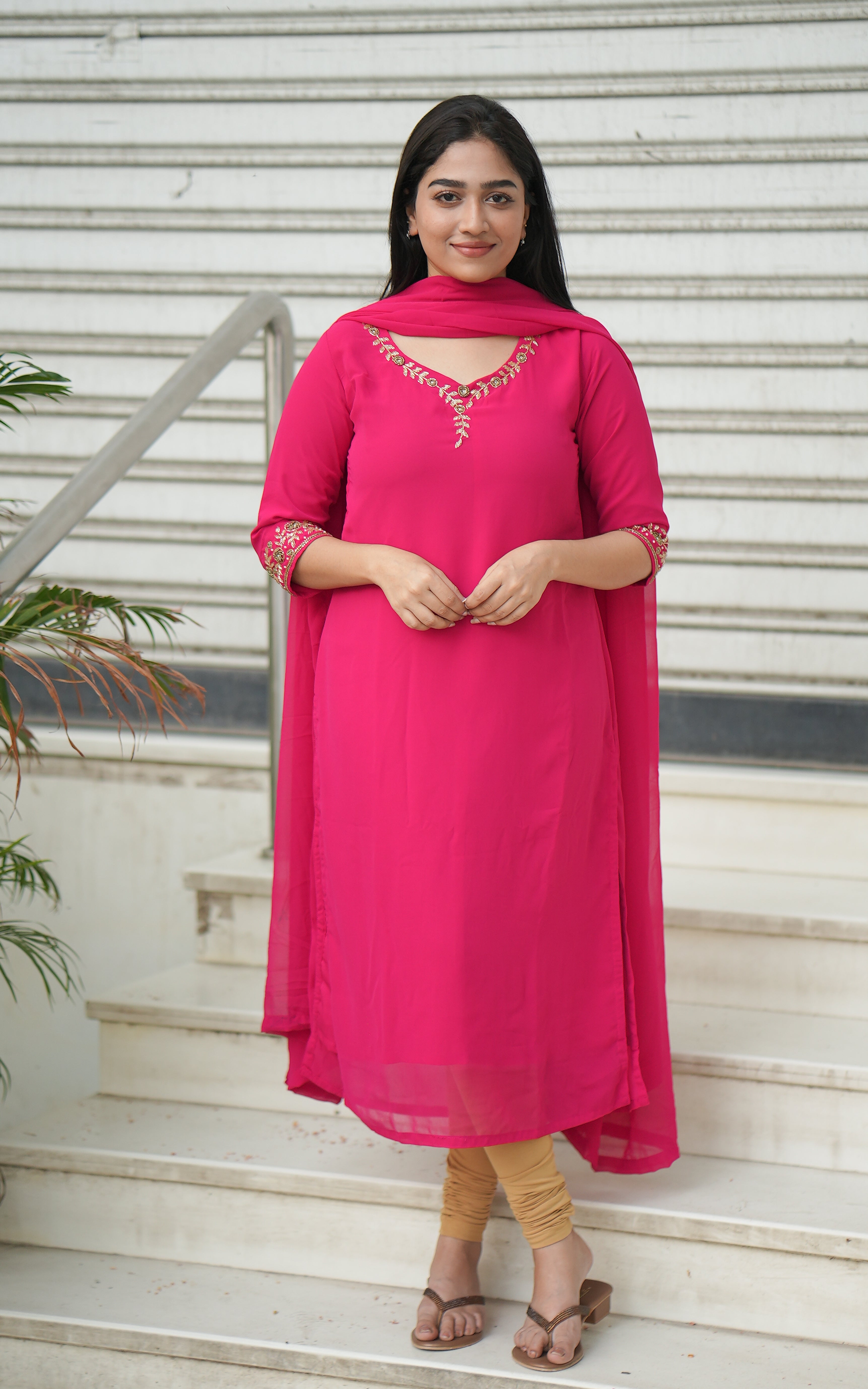 Pink colour shop kurtis