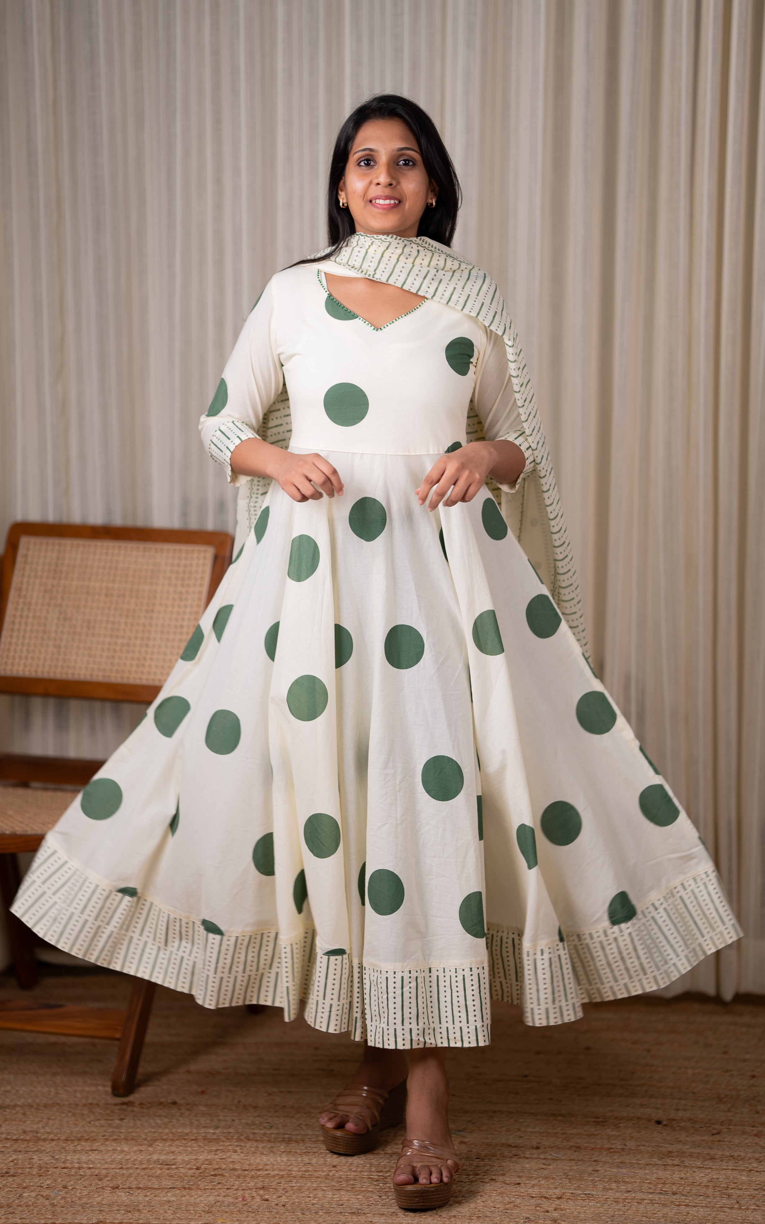 Samriddhi Green (Kurti+Dupatta) KURTIS instore