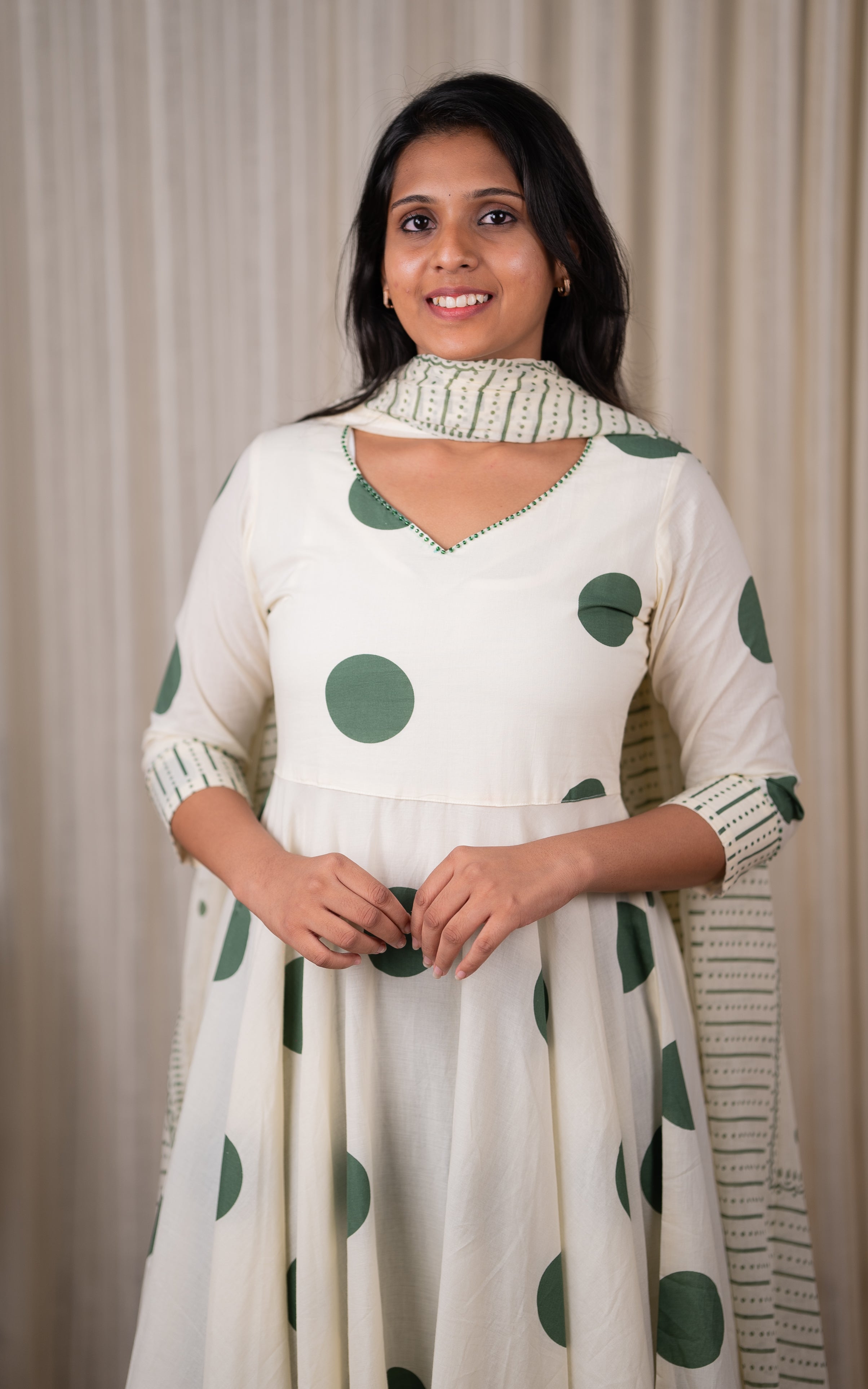 Samriddhi Green (Kurti+Dupatta) KURTIS instore