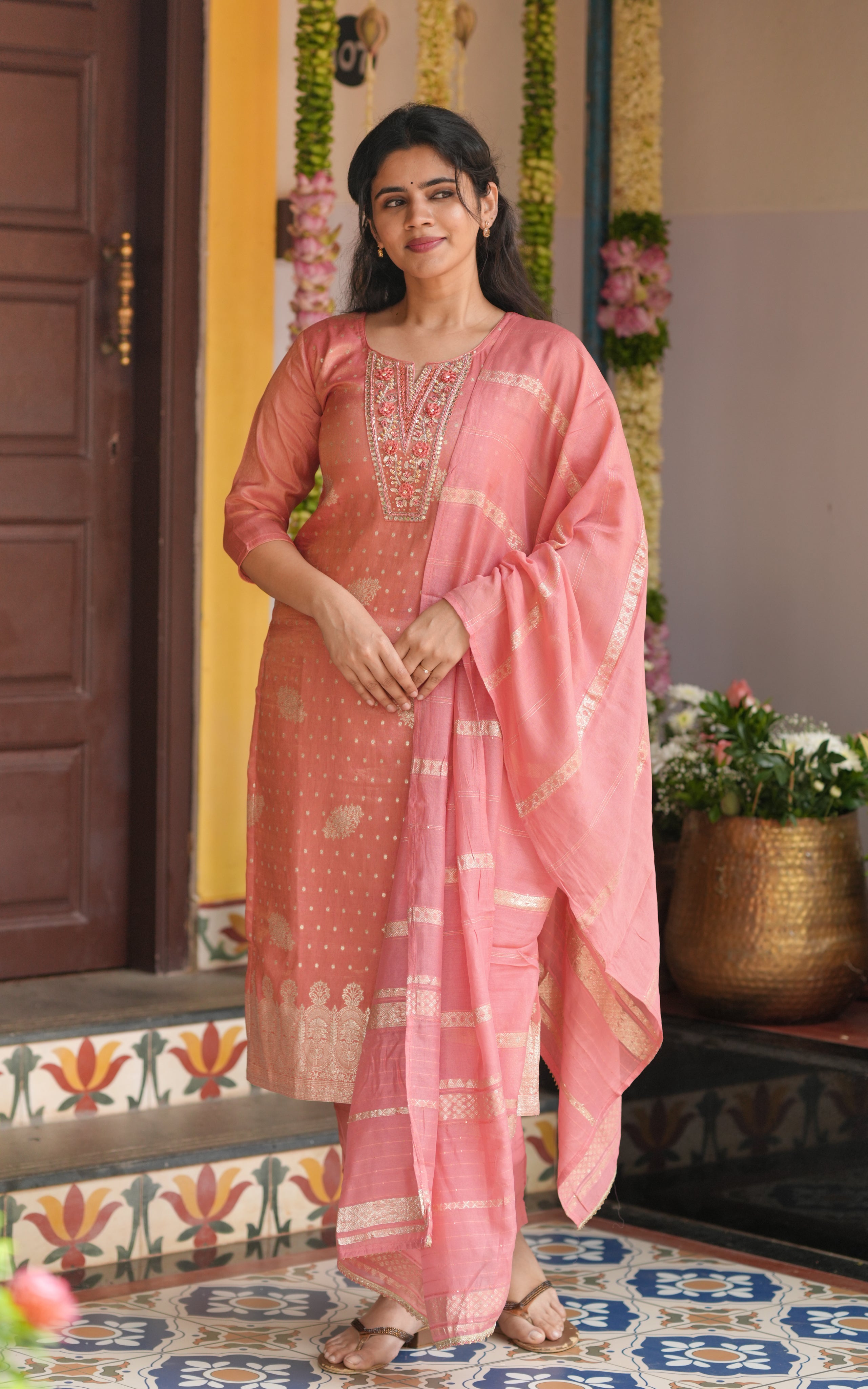 Elegant kurti style for women