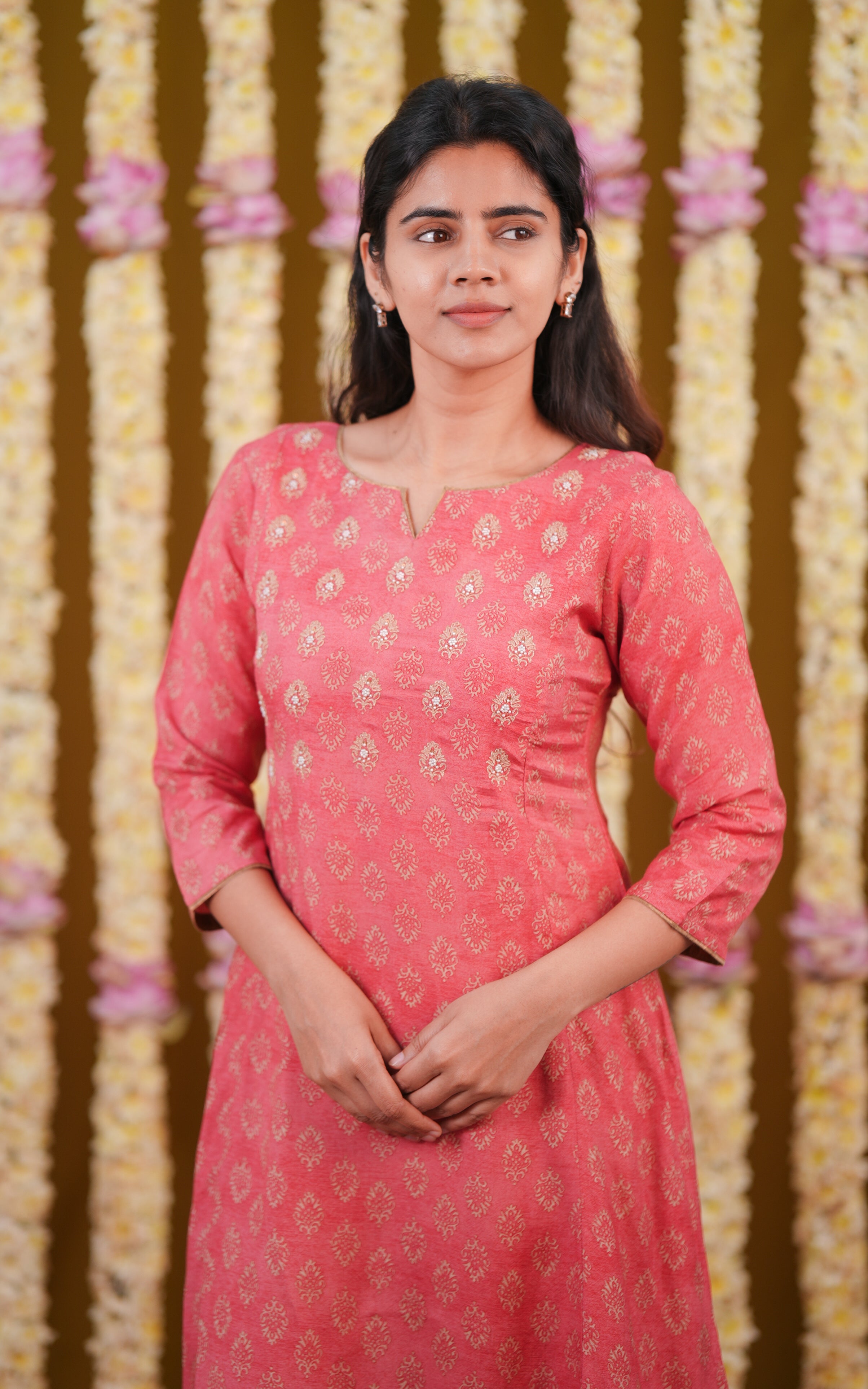 Mozhiarasi KURTIS Instore