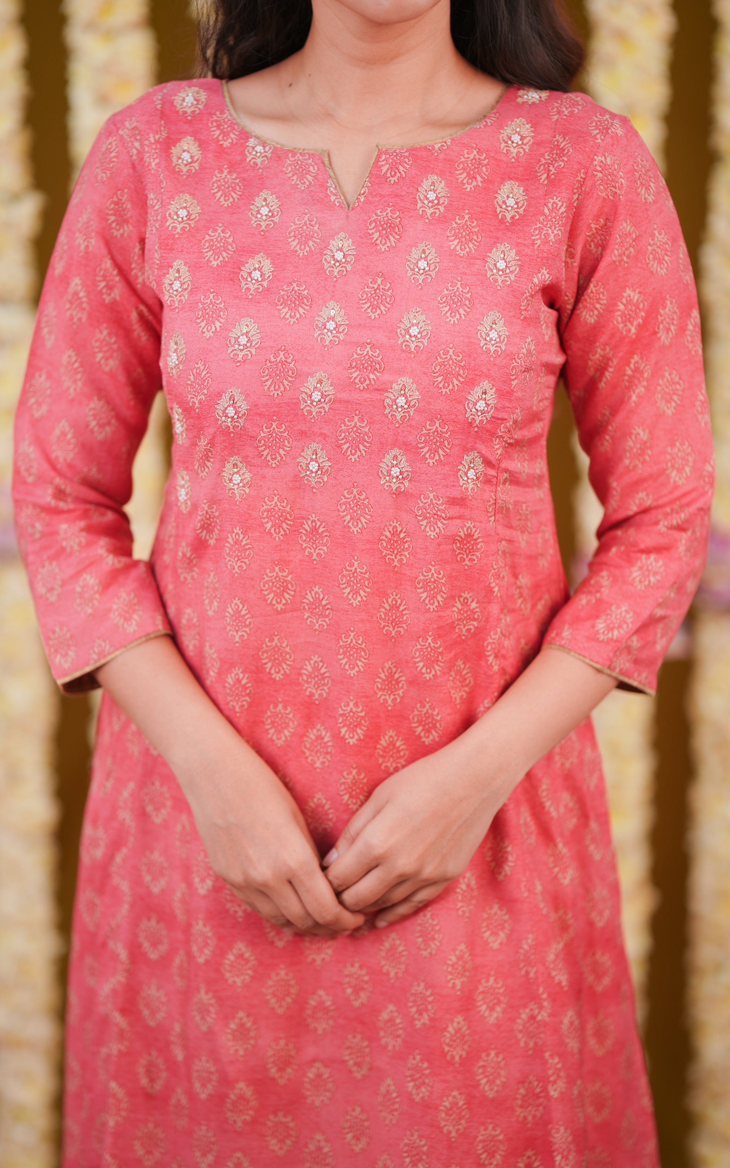 Mozhiarasi KURTIS Instore