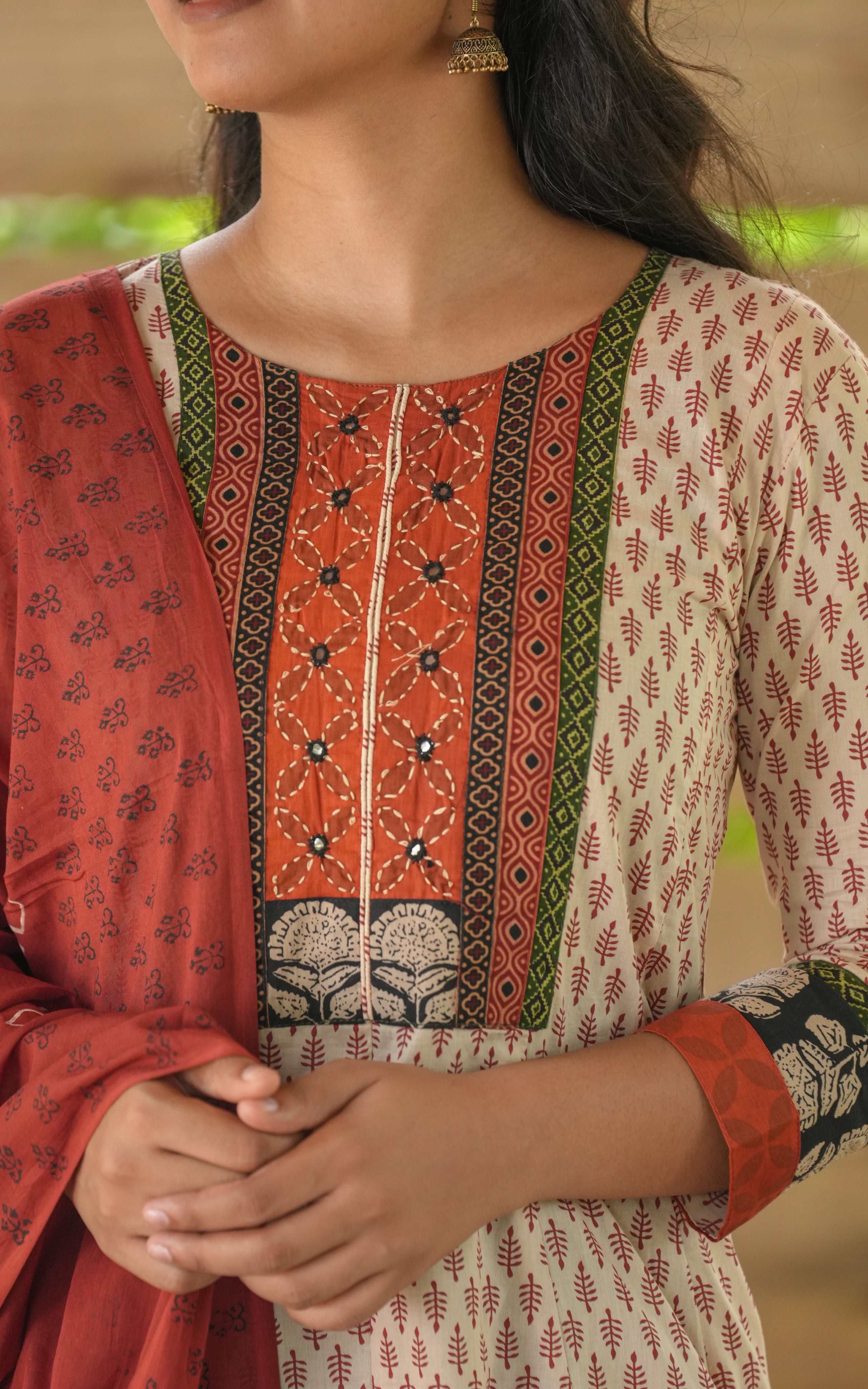 Ragavi (Kurti+Dupatta)