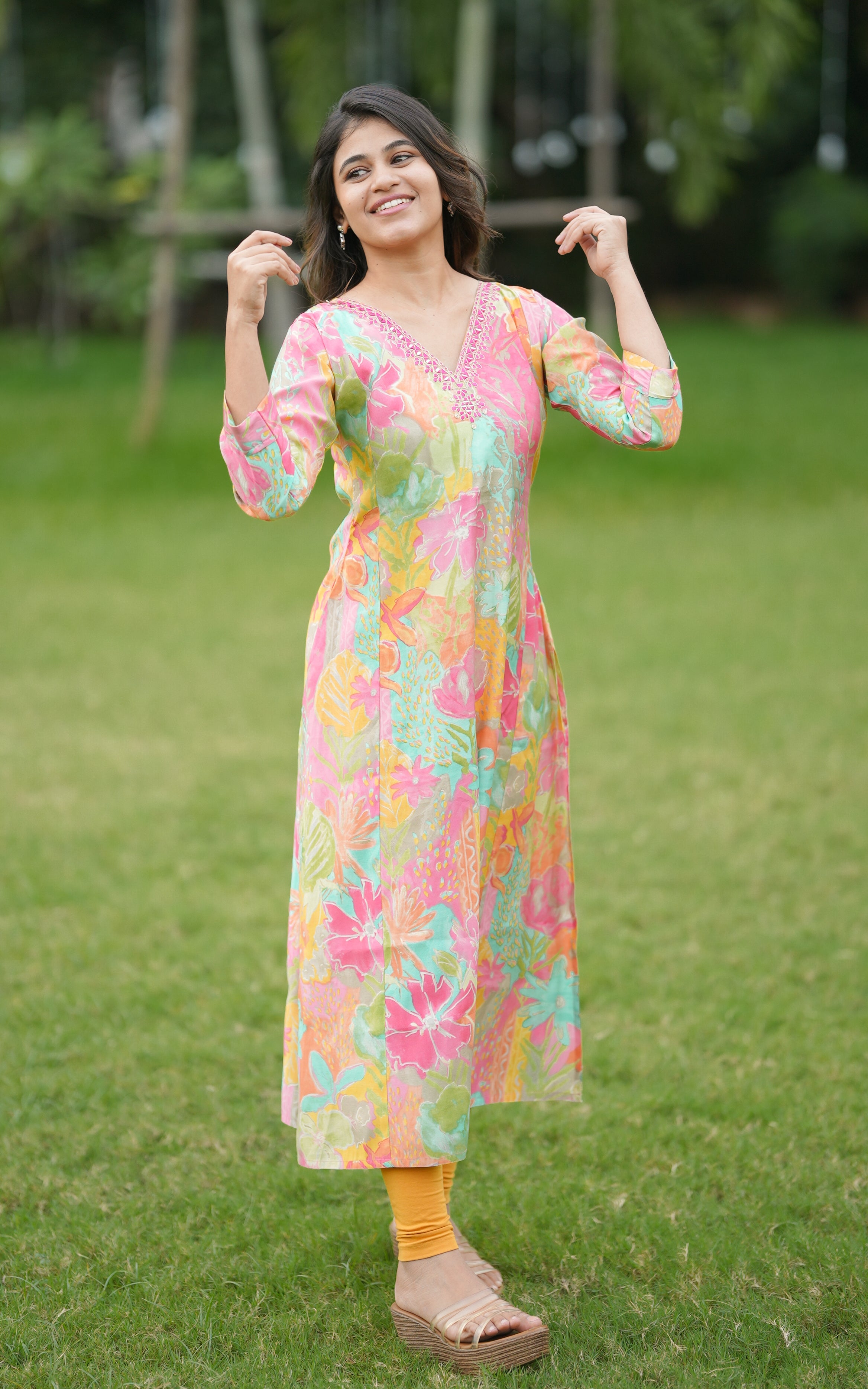 Rosy Multicolor (A) KURTIS instore