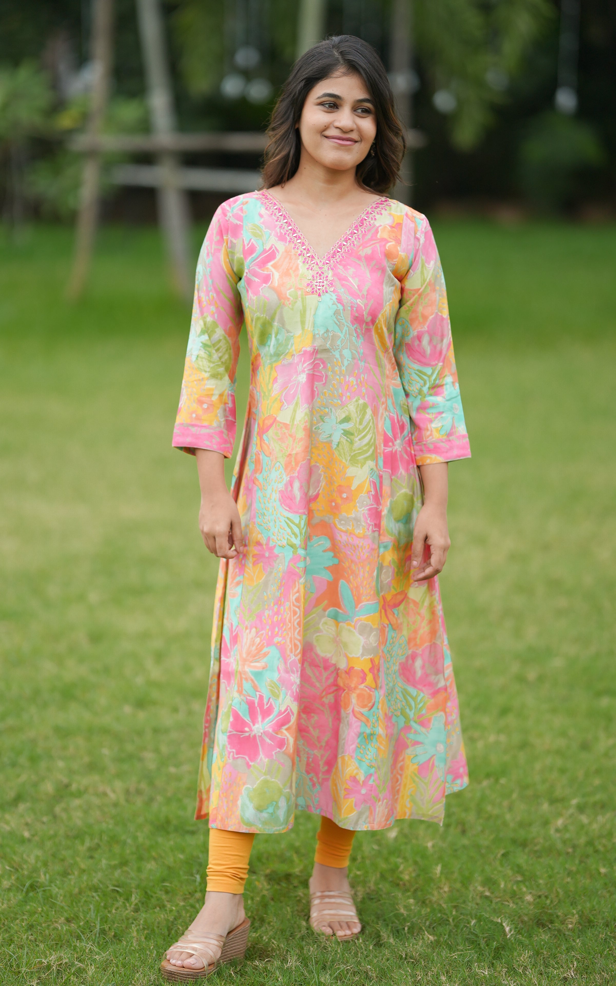 Rosy Multicolor (A) KURTIS instore