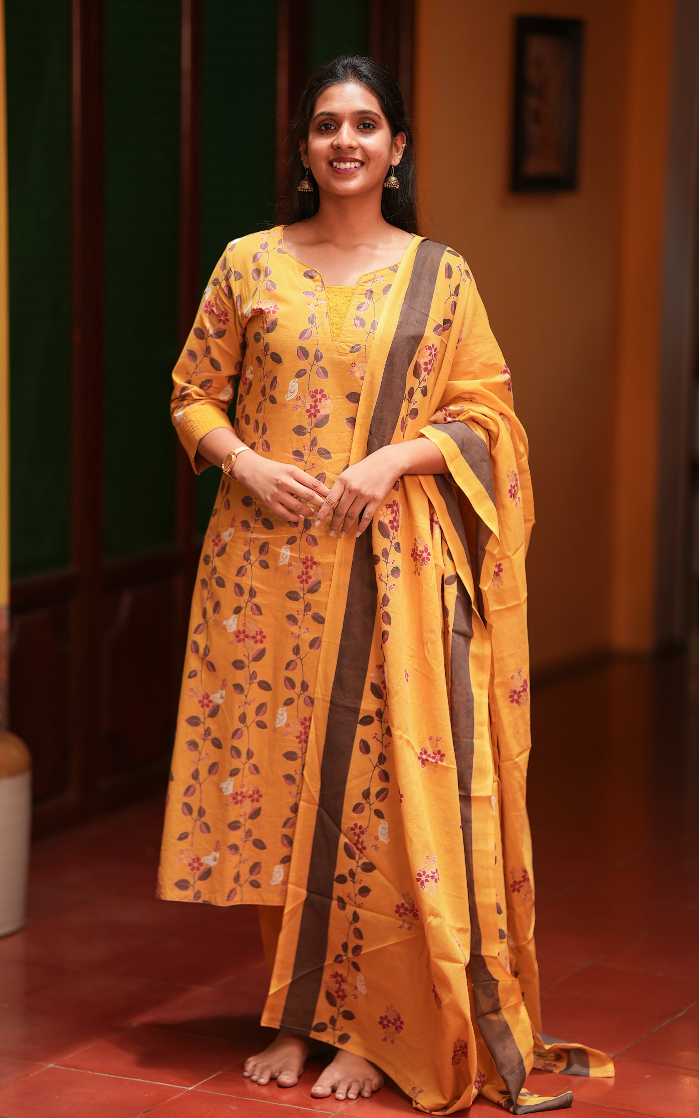 Nihira (Kurti+Pant+Dupatta)
