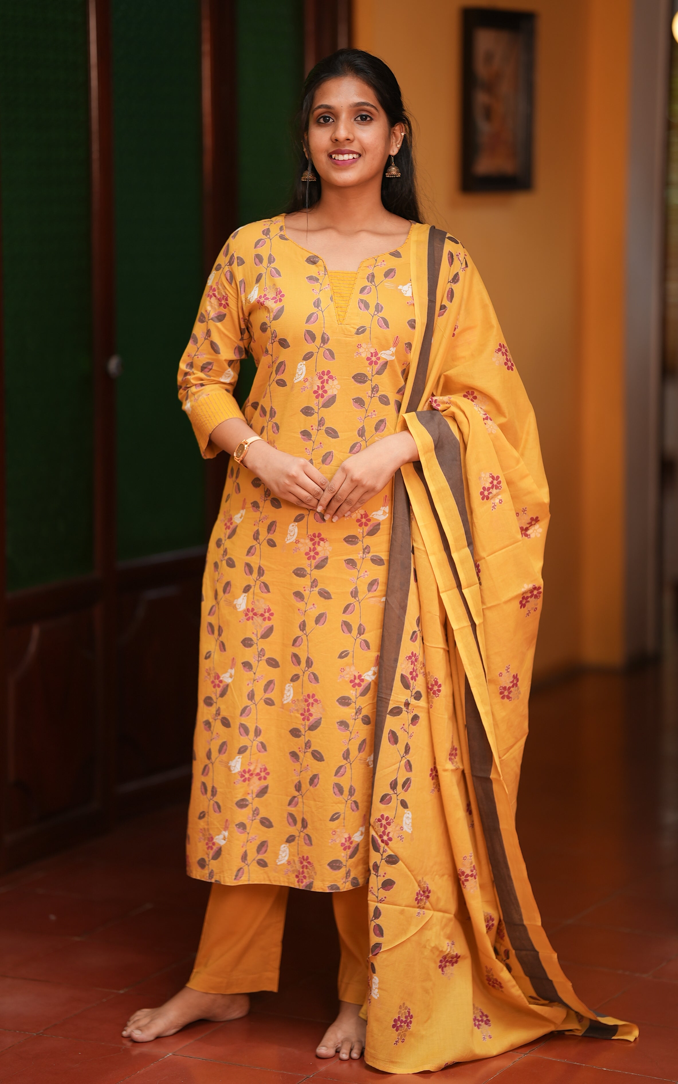 Nihira (Kurti+Pant+Dupatta)