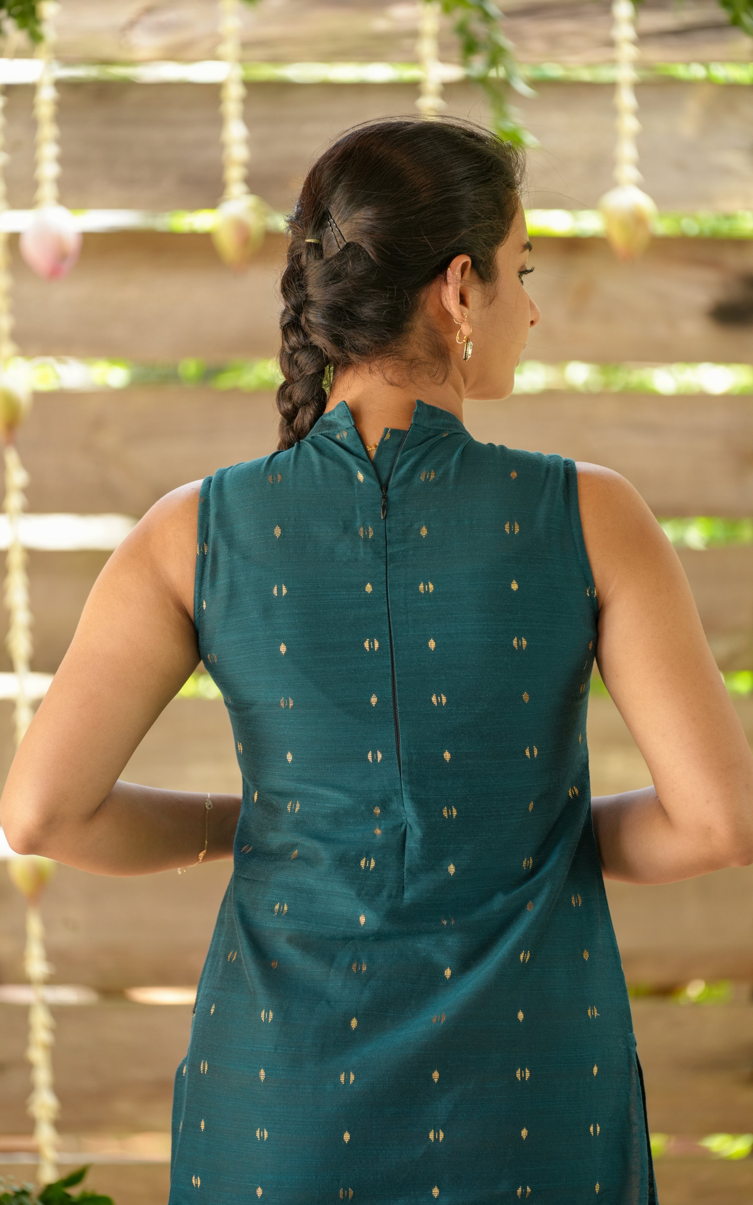 Poonguzhal B (Delivery Time 10-12 Days)