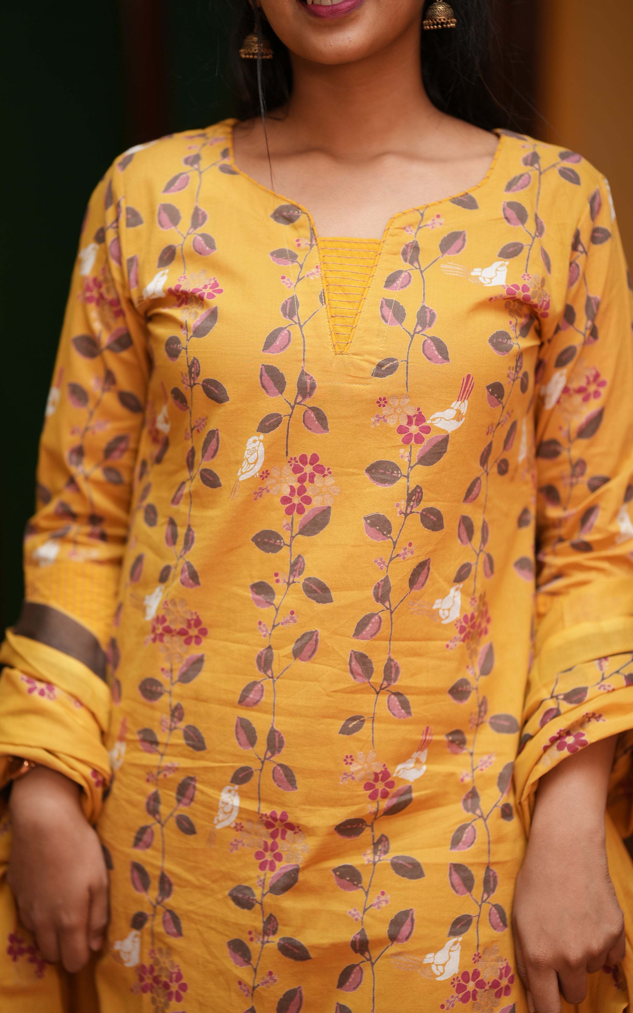 Nihira (Kurti+Pant+Dupatta)