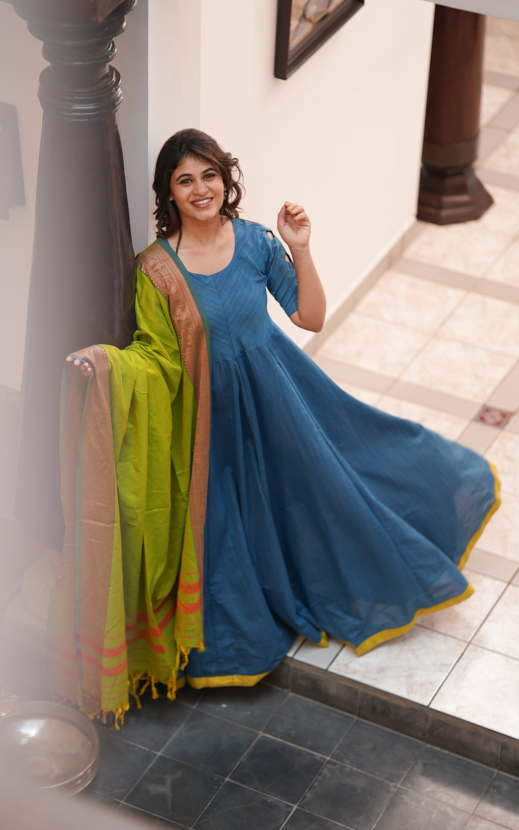 Prabanjana (Kurti+Dupatta)