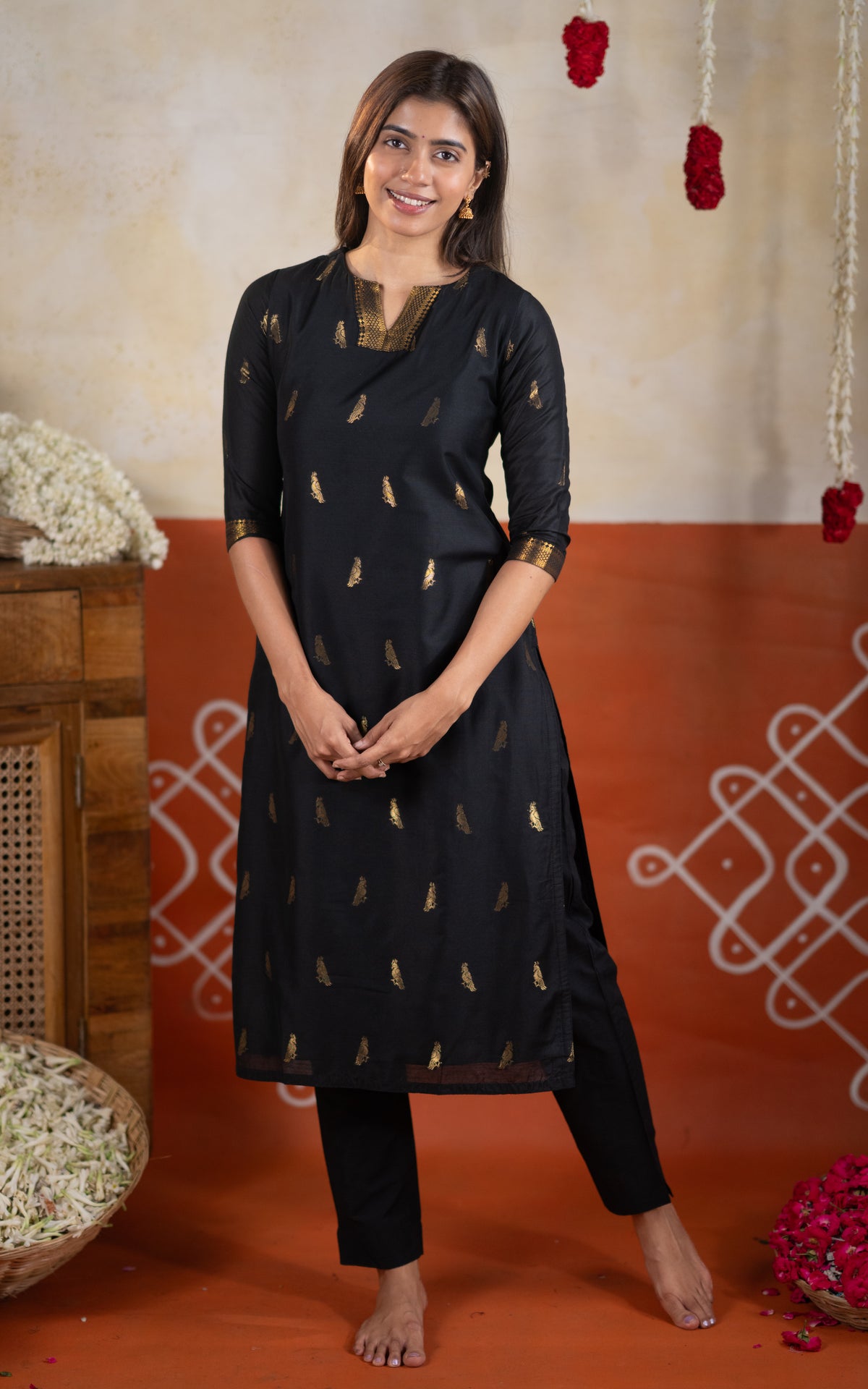 Mayil Black (Kurti+Dupatta)