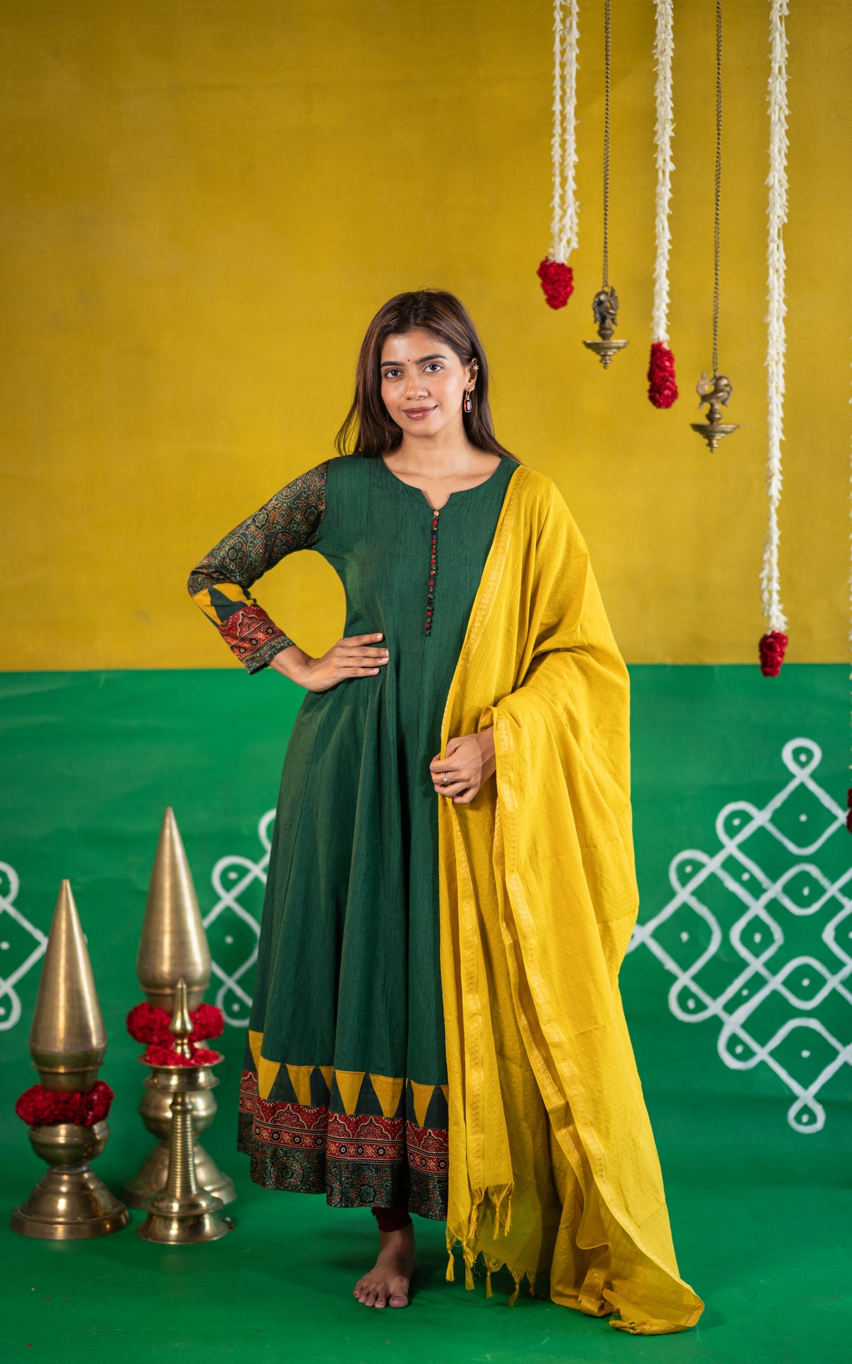 Main Character Vibes (Kurti+Dupatta)