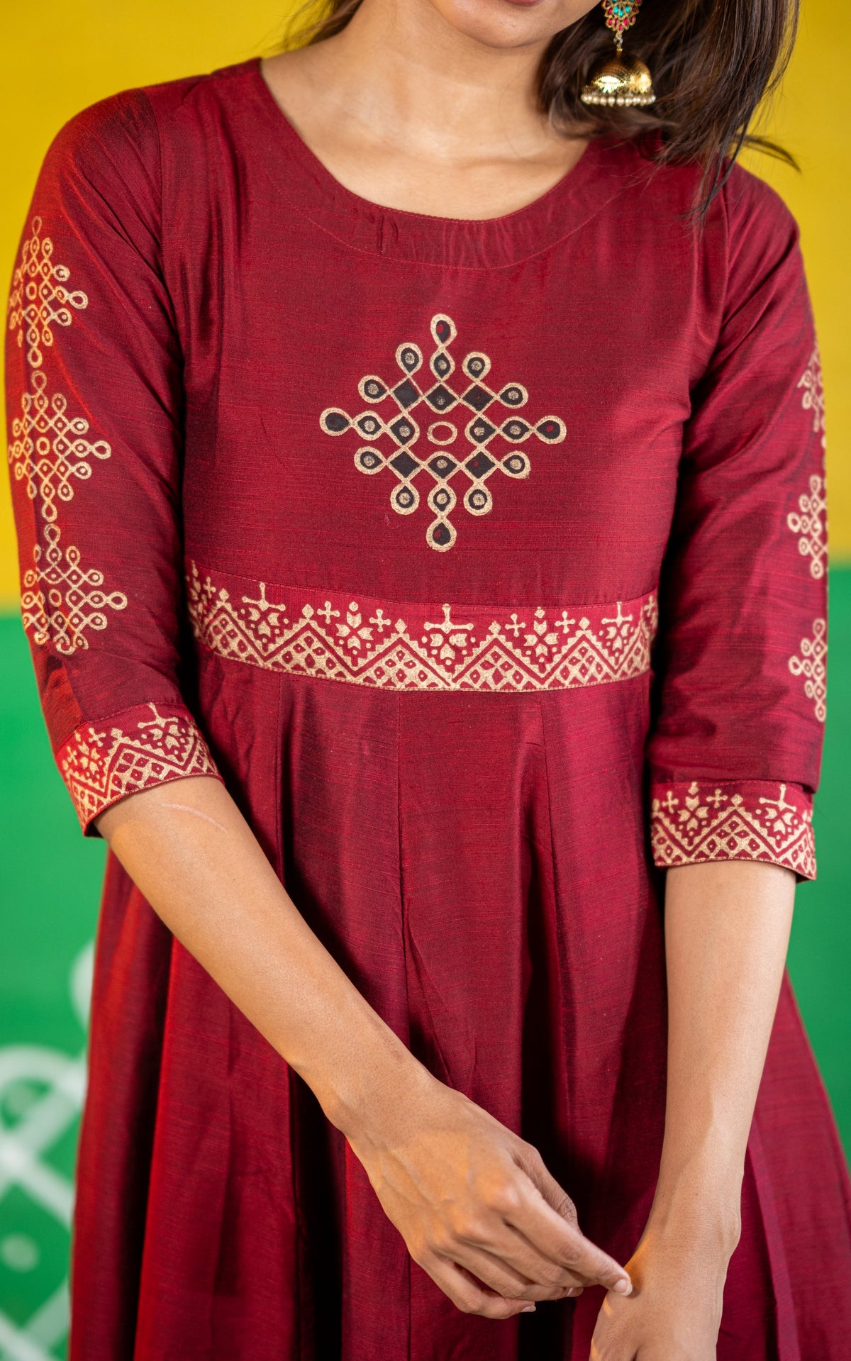 Kolangal Maroon
