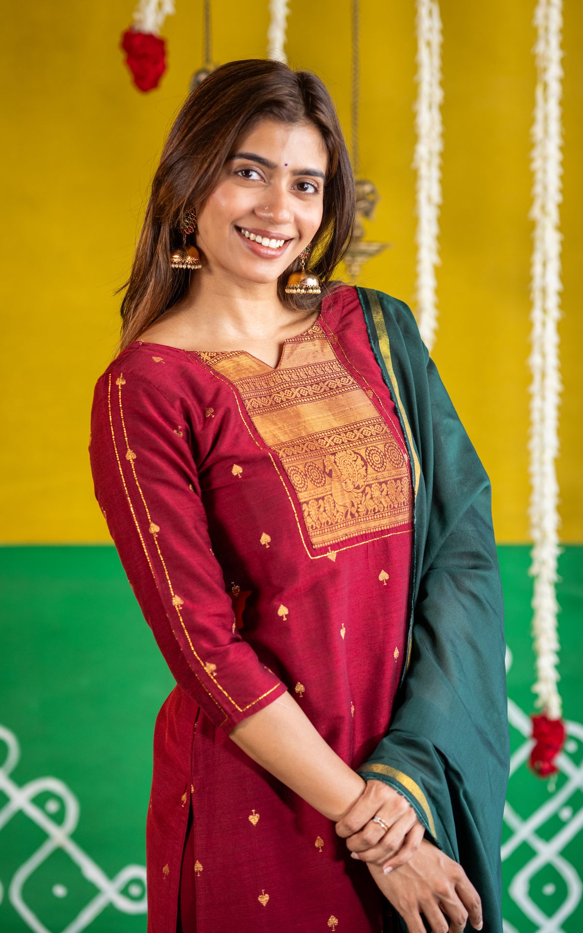 Vintage Motifs (Kurti+Dupatta)