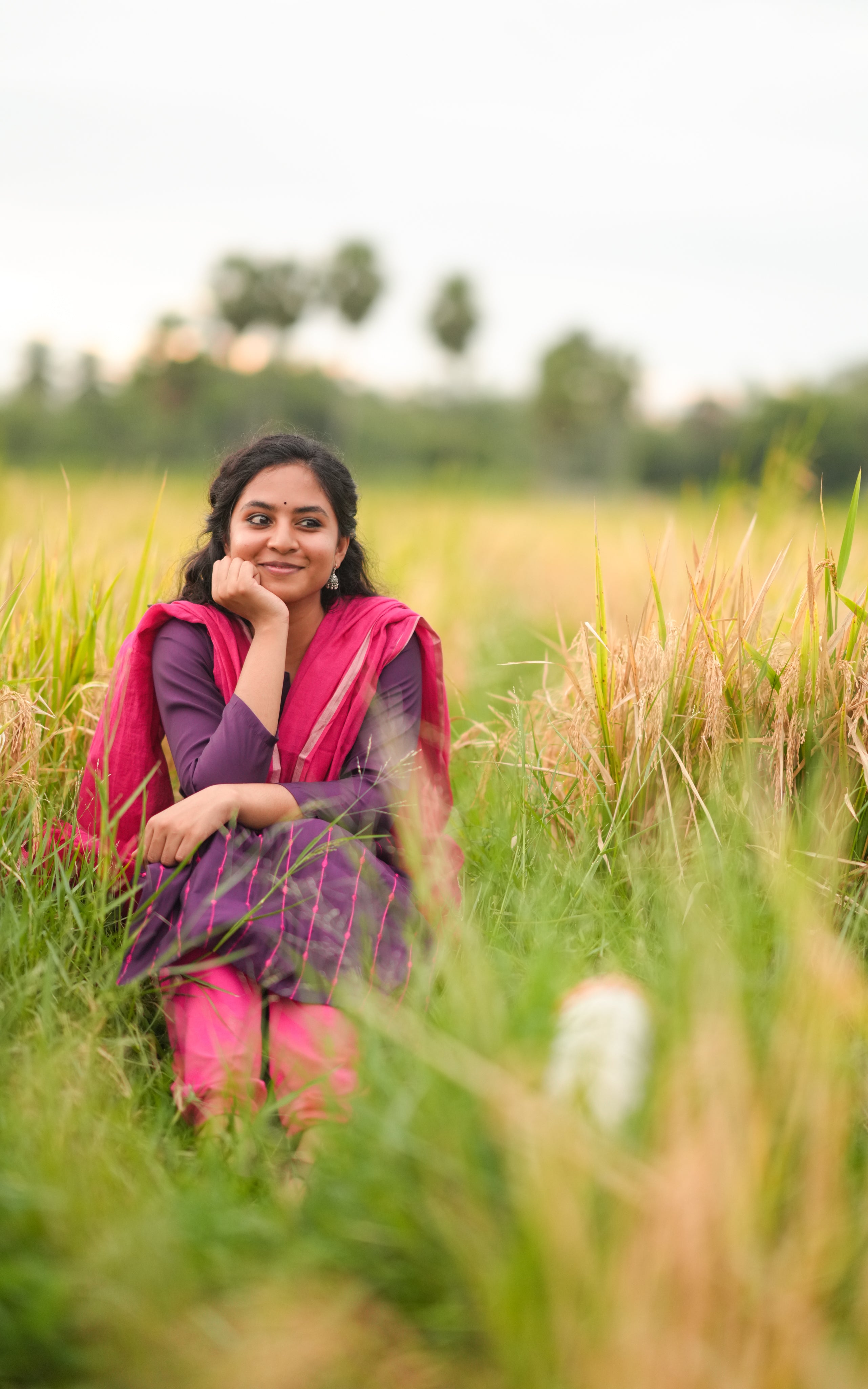 Inspired by Shriya Saran’s iconic look in the song "En Nenjai Yaaro" from the Tamil movie Kutty