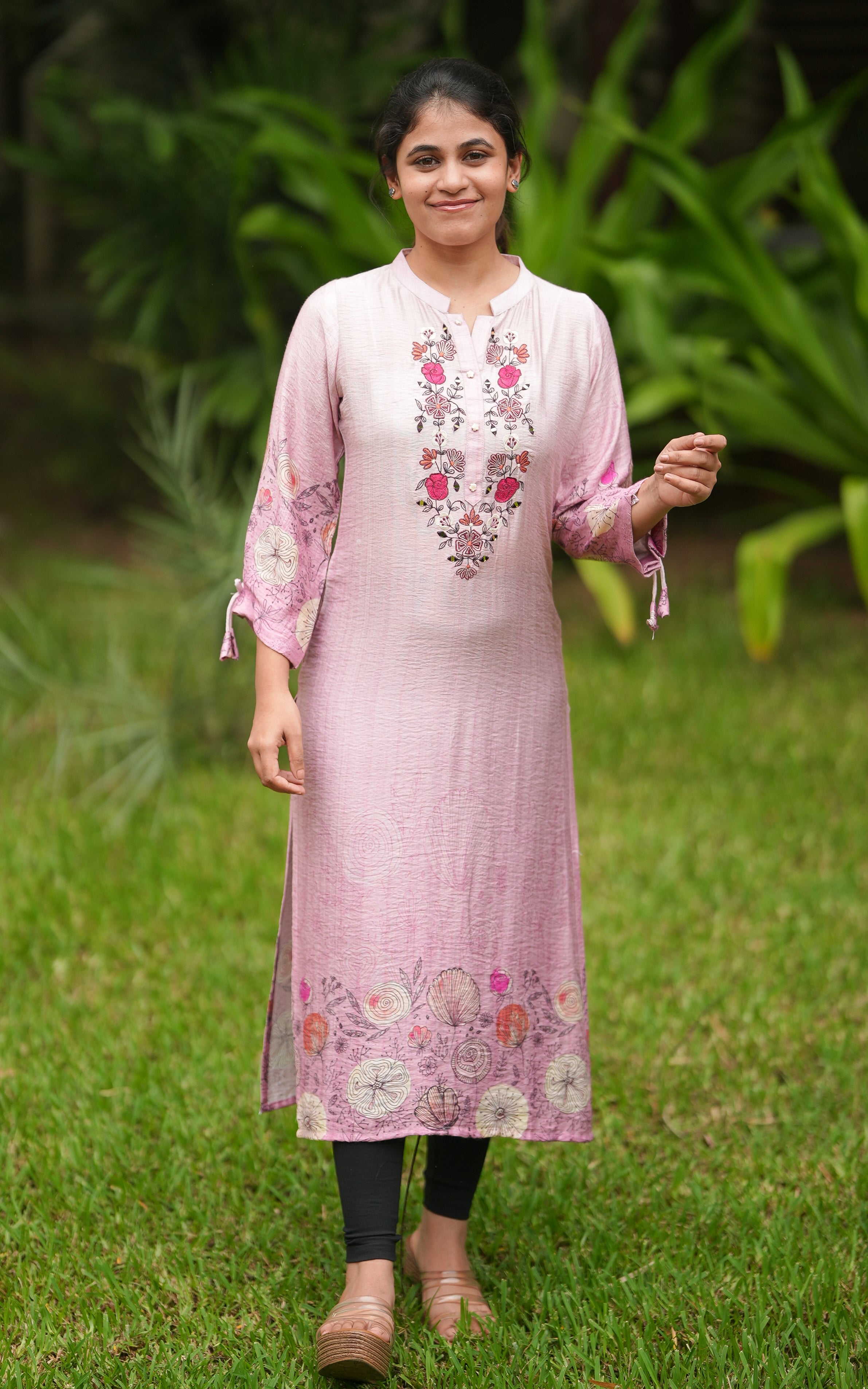 Alisha KURTIS instore