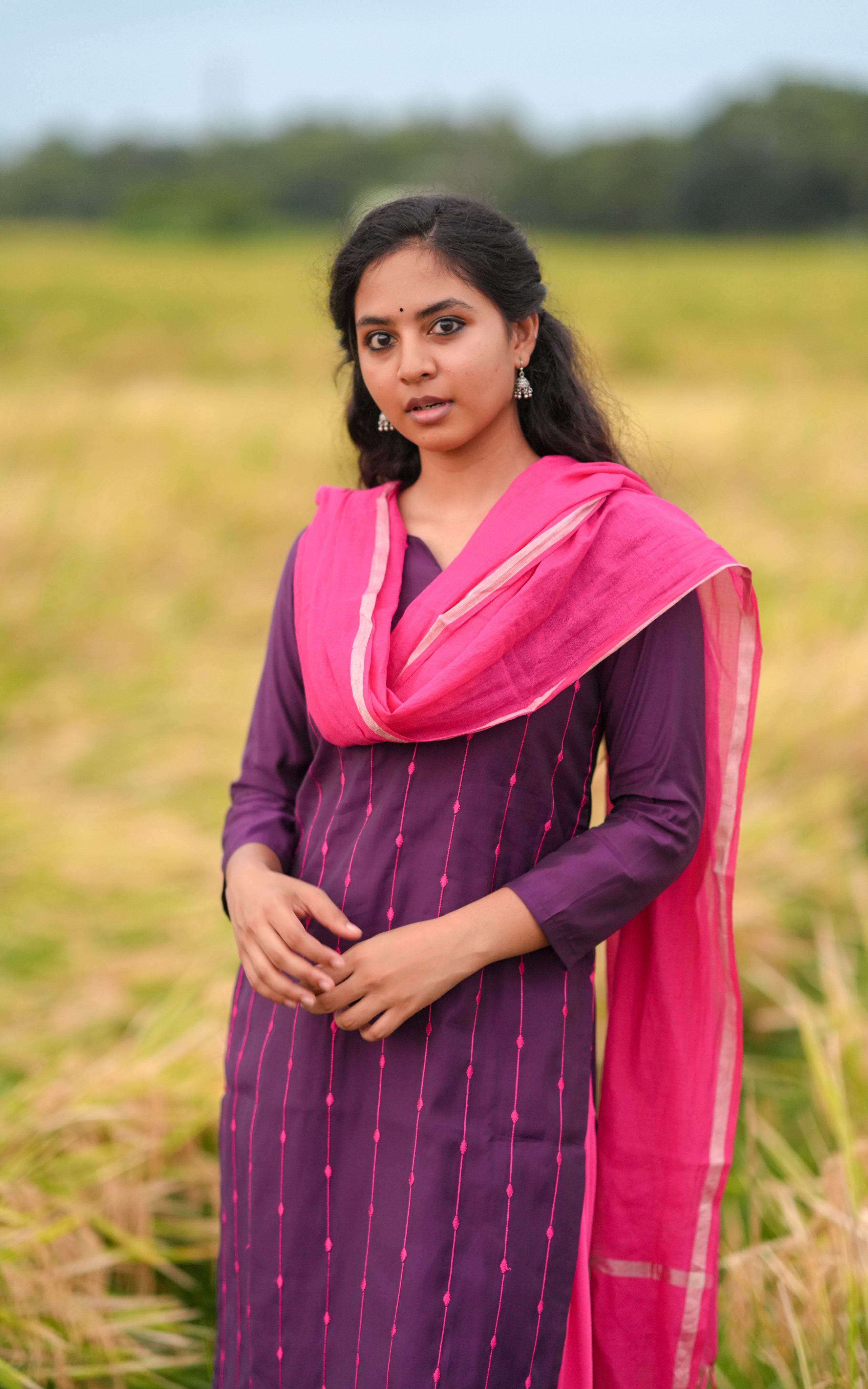 Yaaro En Nenjai (Kurti+Dupatta)